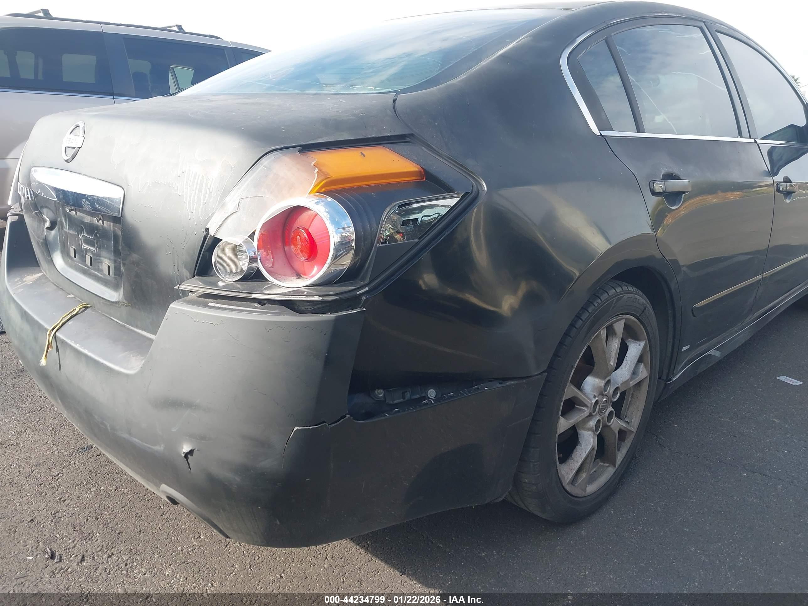 NISSAN ALTIMA image 6