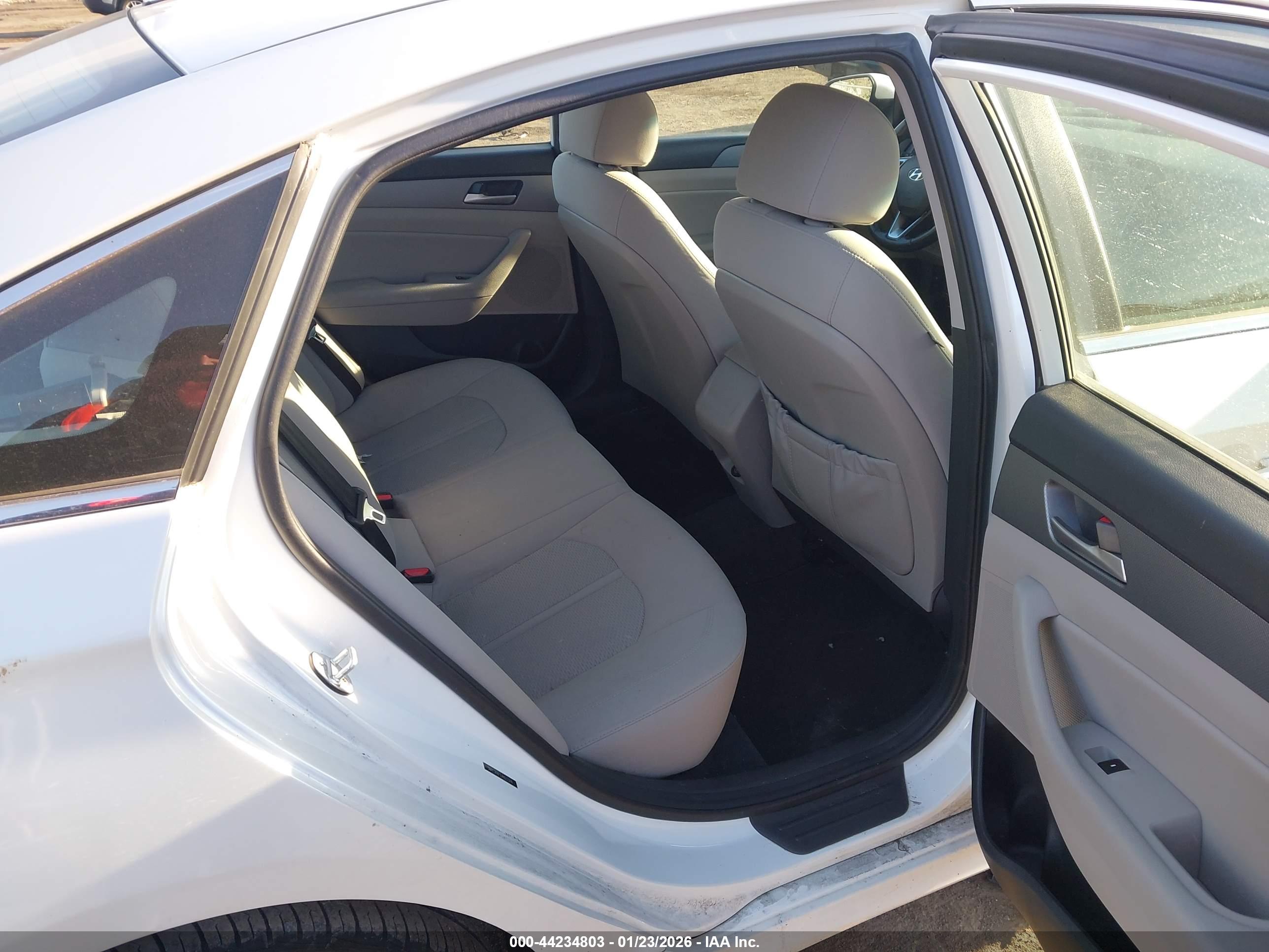 HYUNDAI SONATA image 8