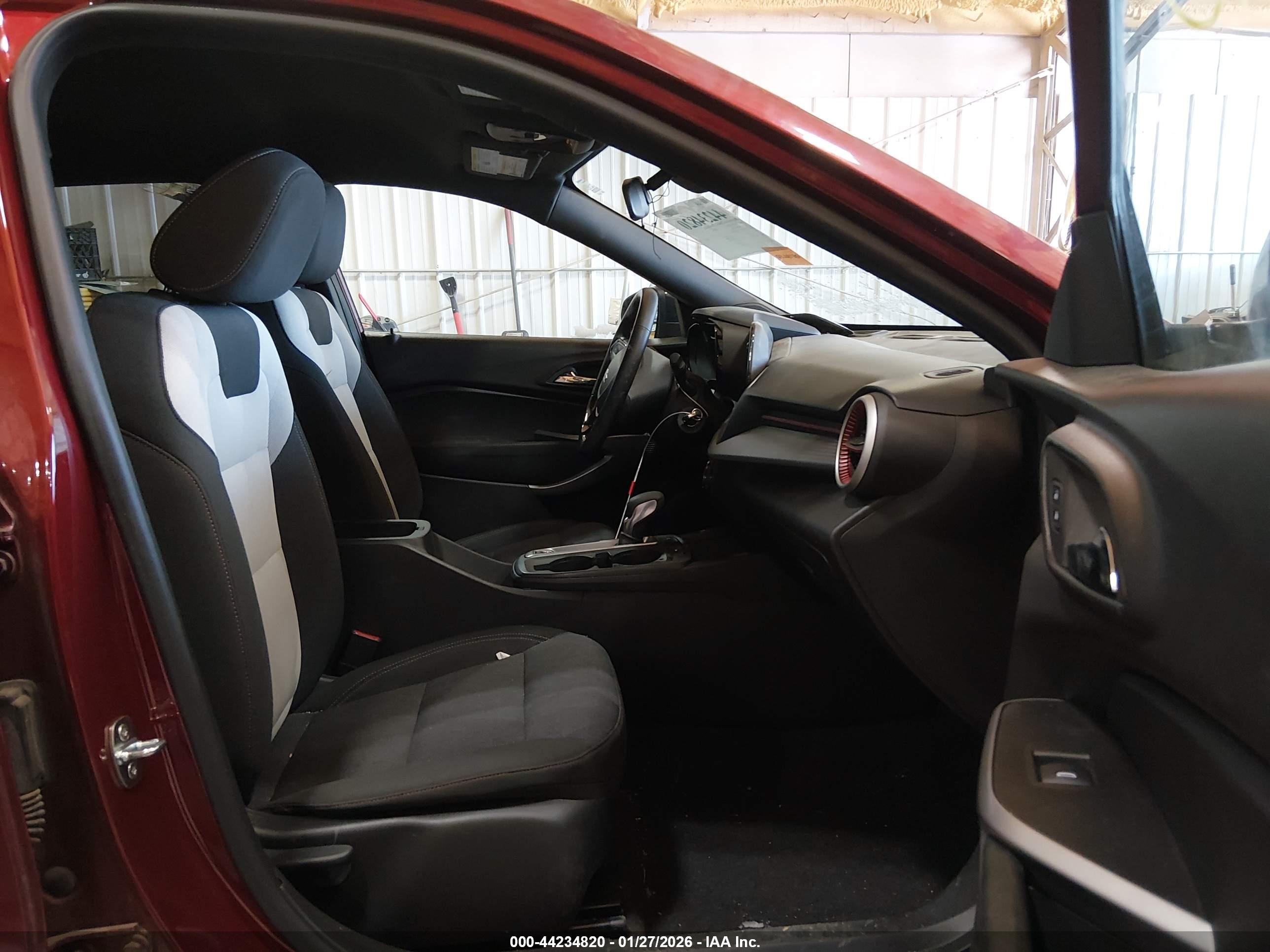 CHEVROLET TRAX image 5