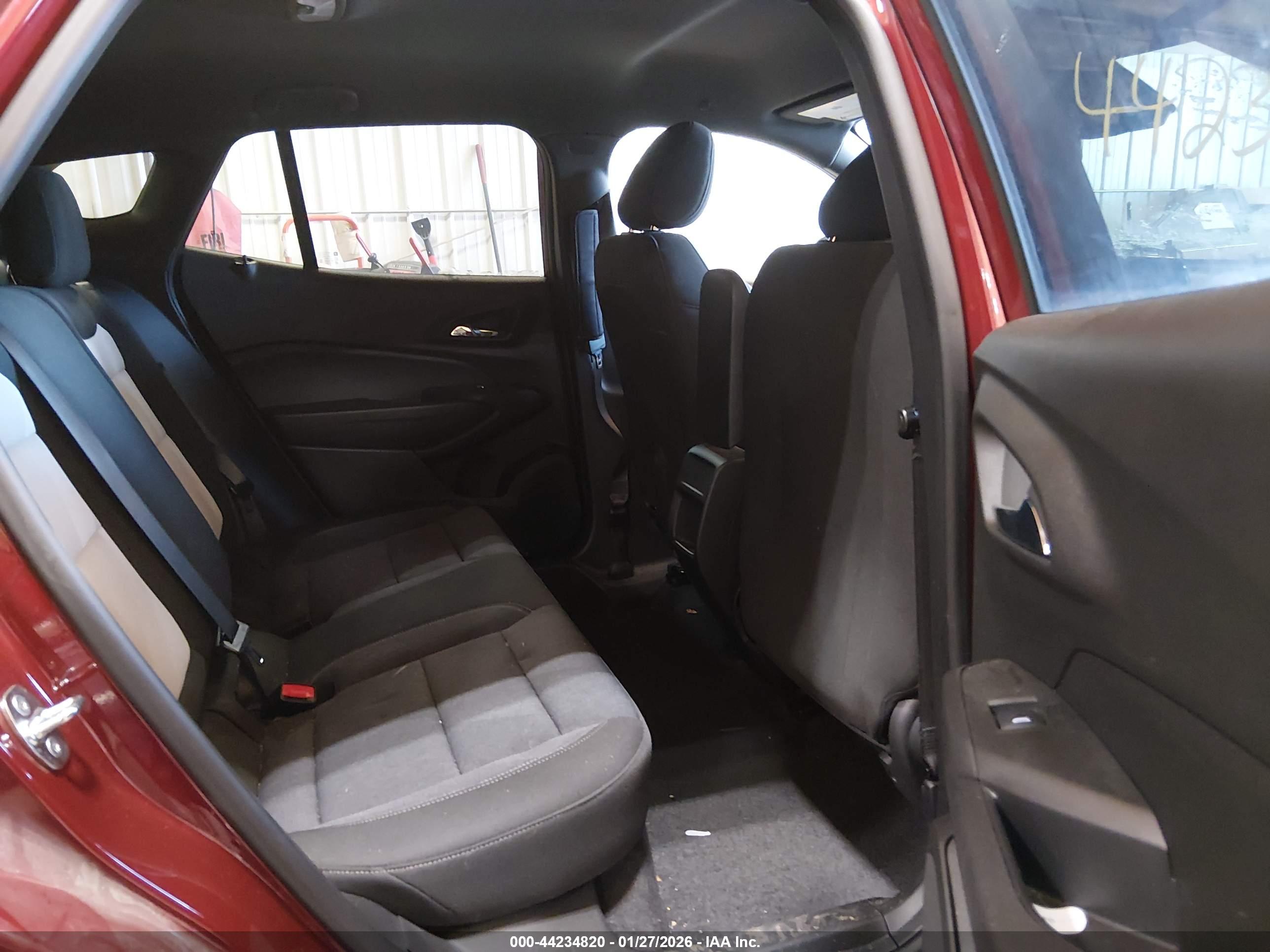 CHEVROLET TRAX image 8