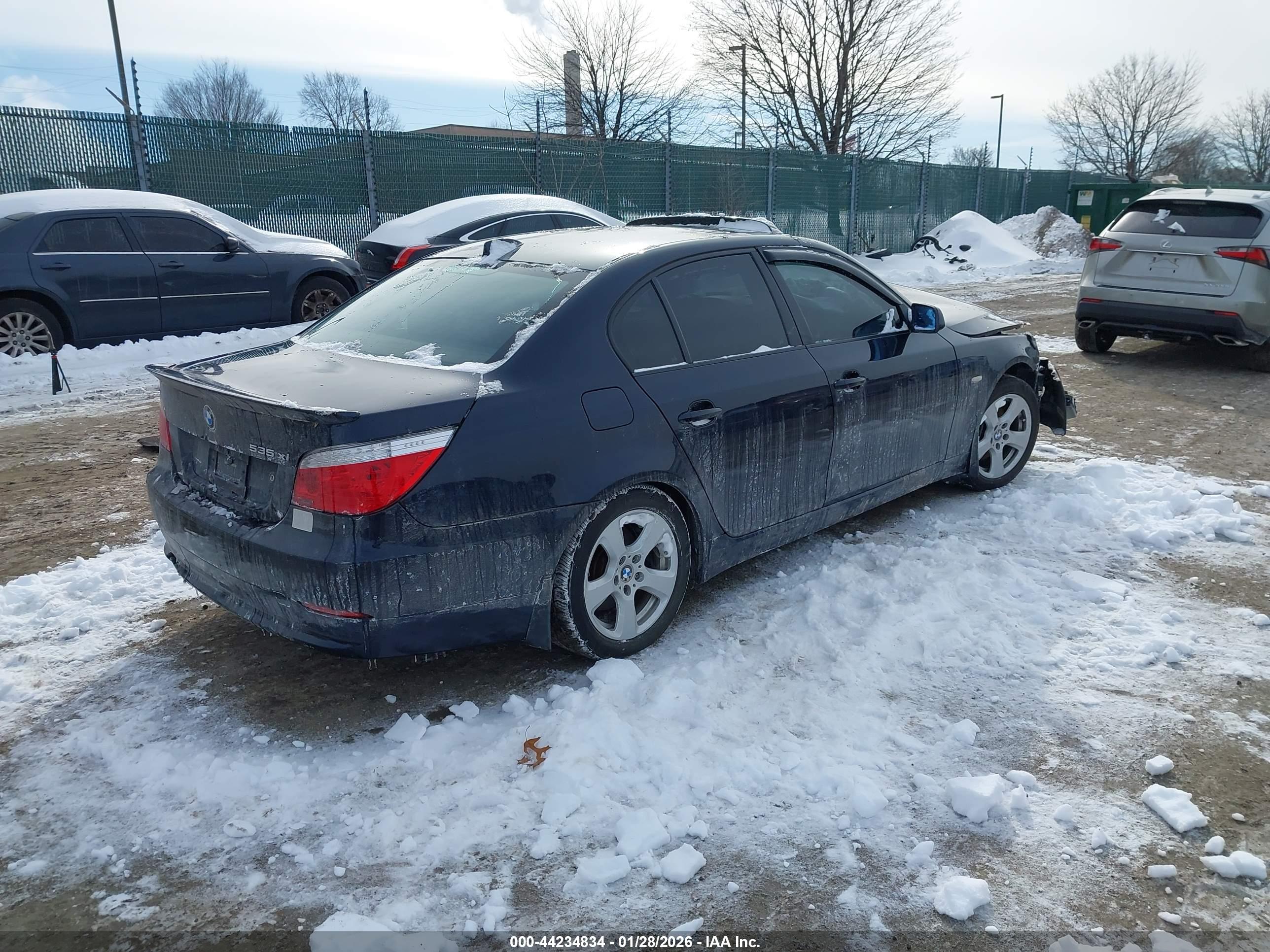 BMW 535XI image 4