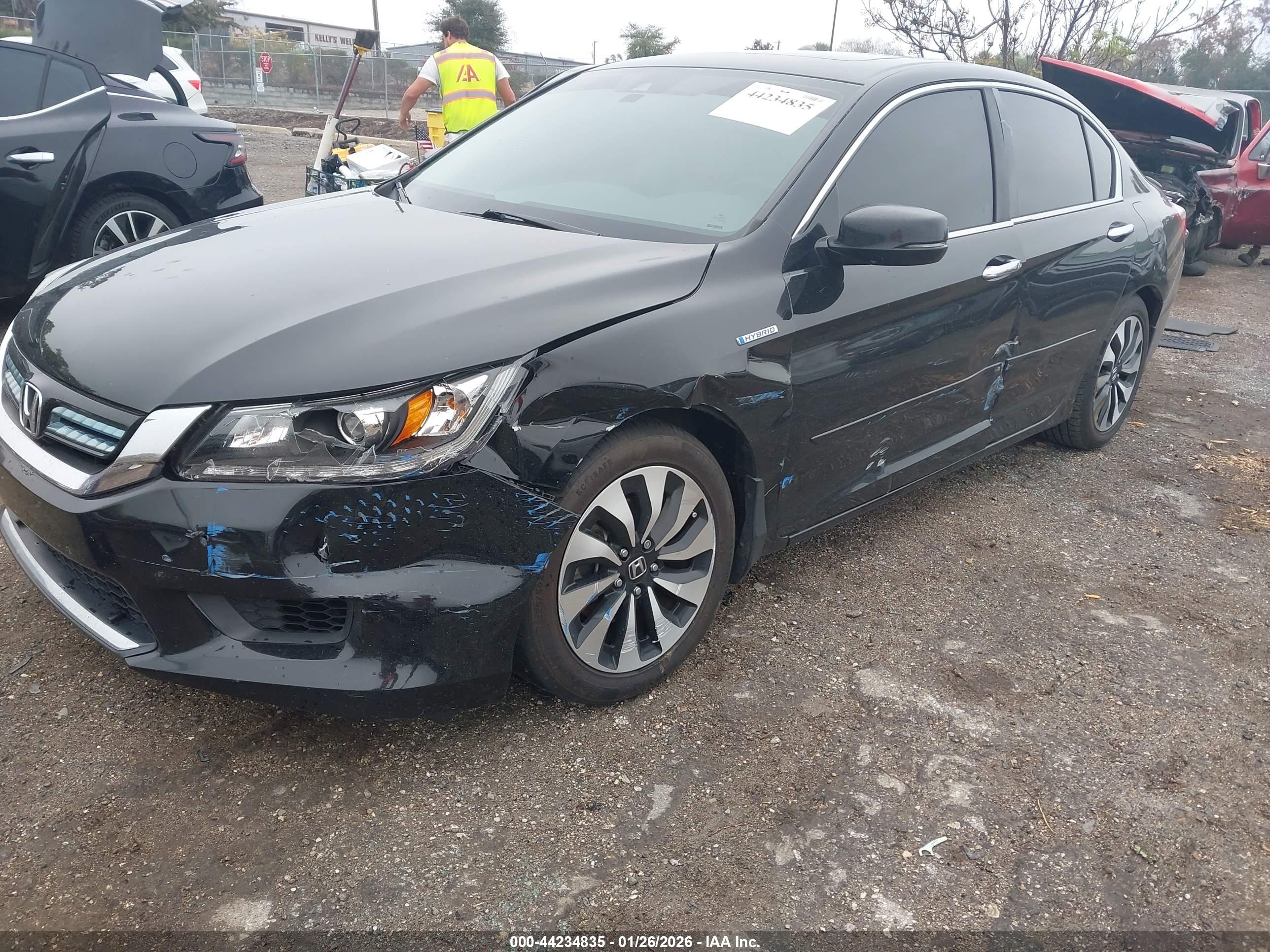 HONDA ACCORD image 6
