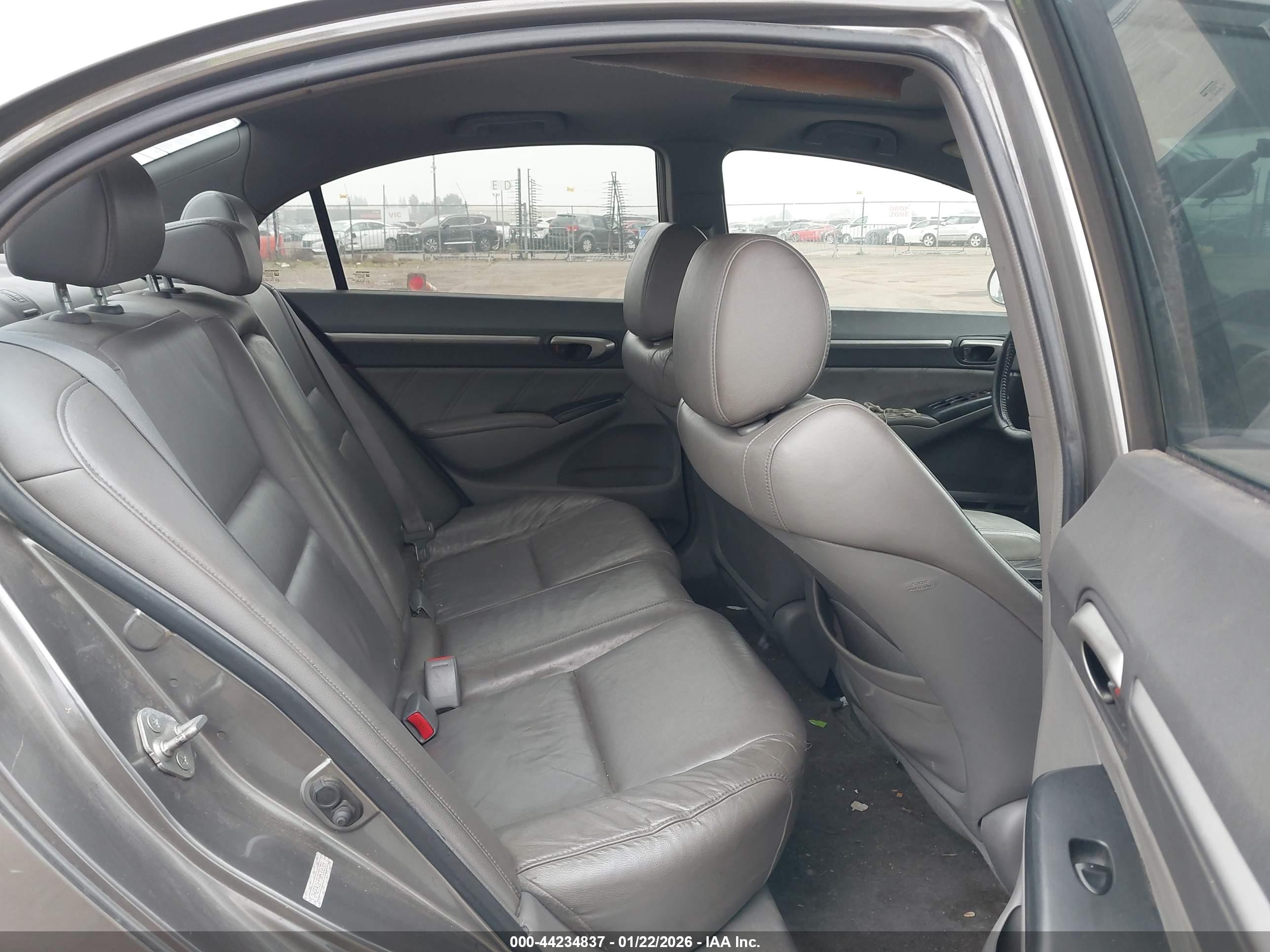 HONDA CIVIC image 8