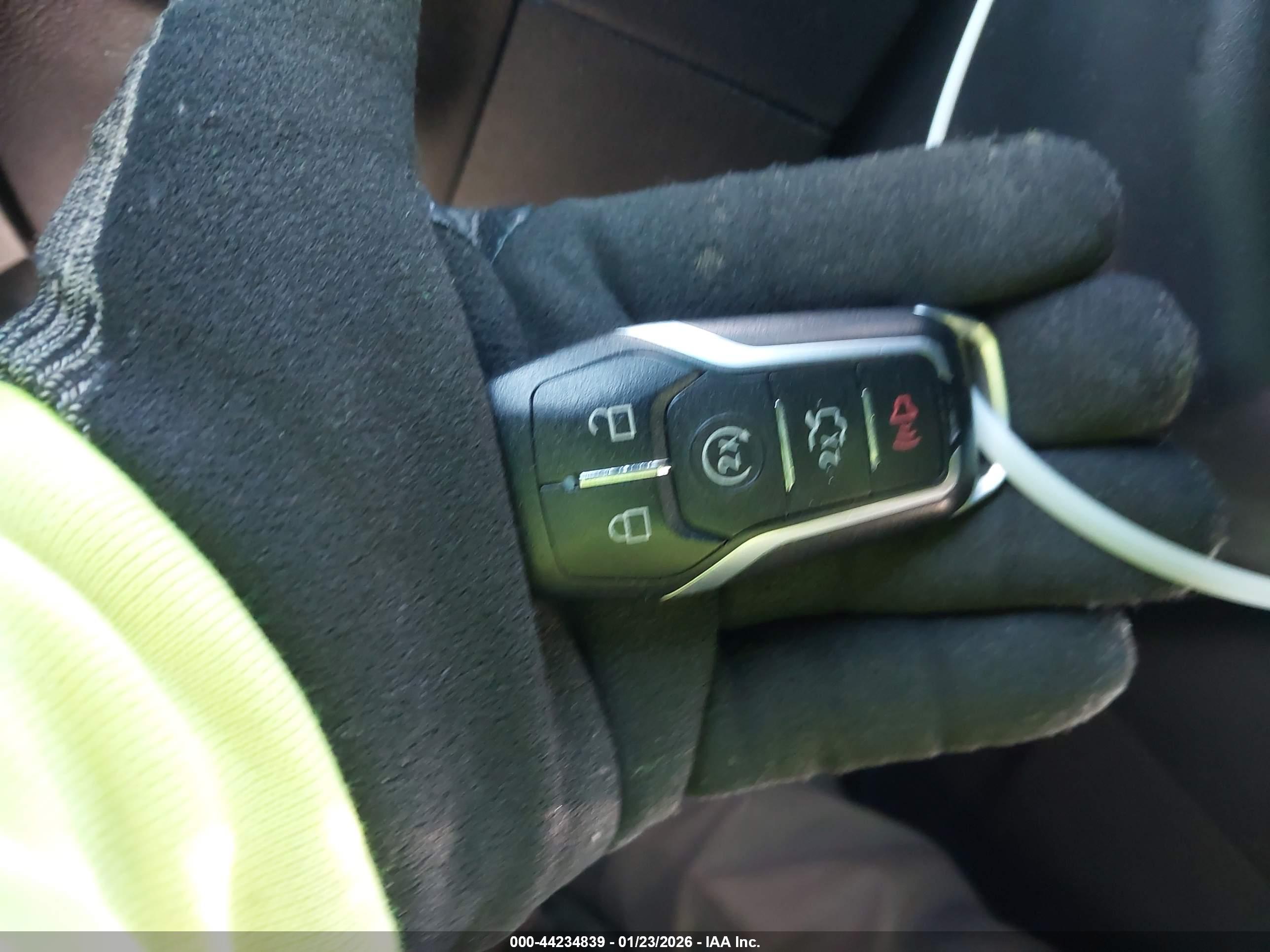 FORD EXPLORER image 11