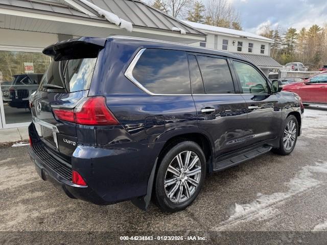 LEXUS LX image 4