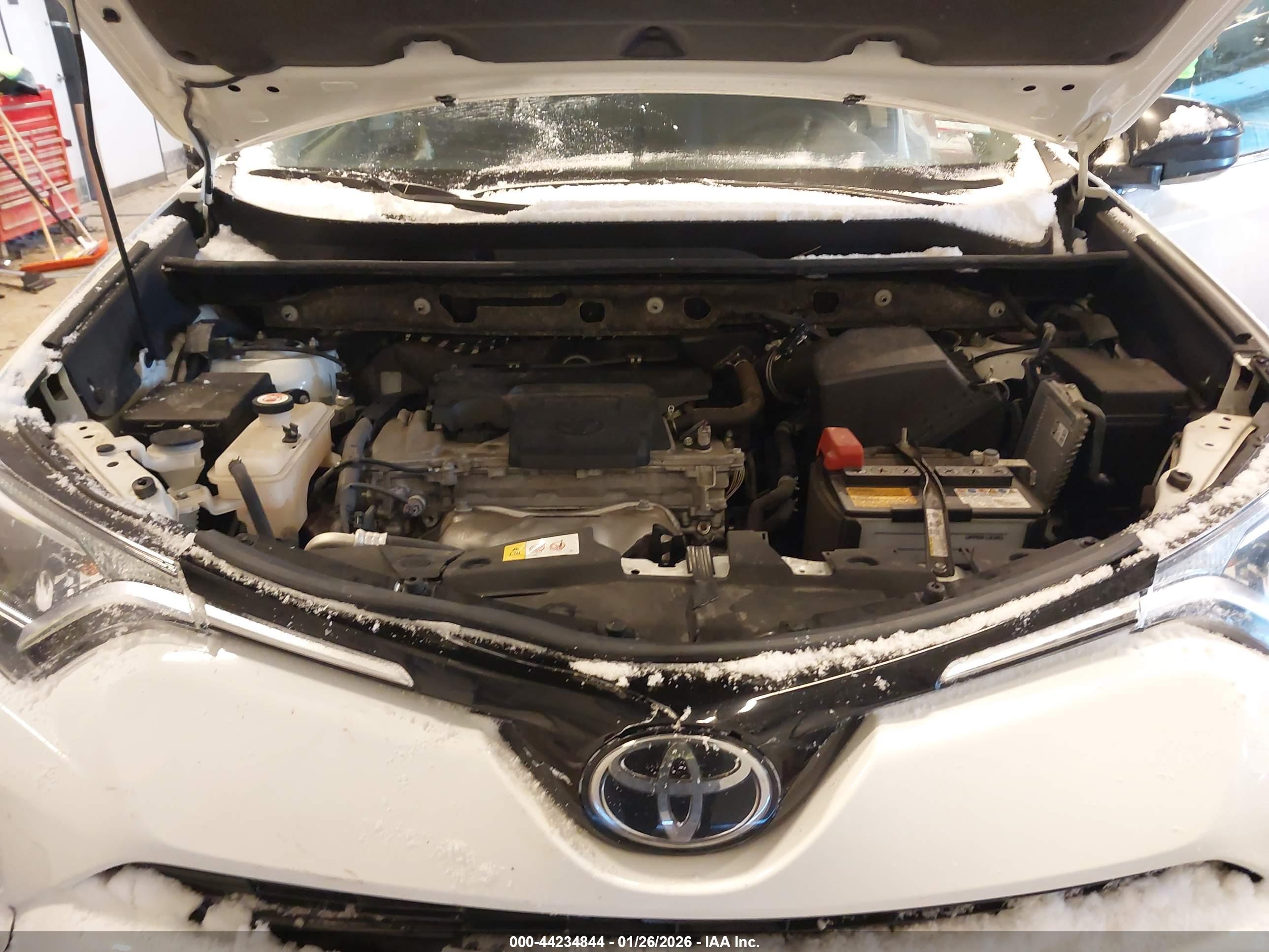 TOYOTA RAV4 image 10