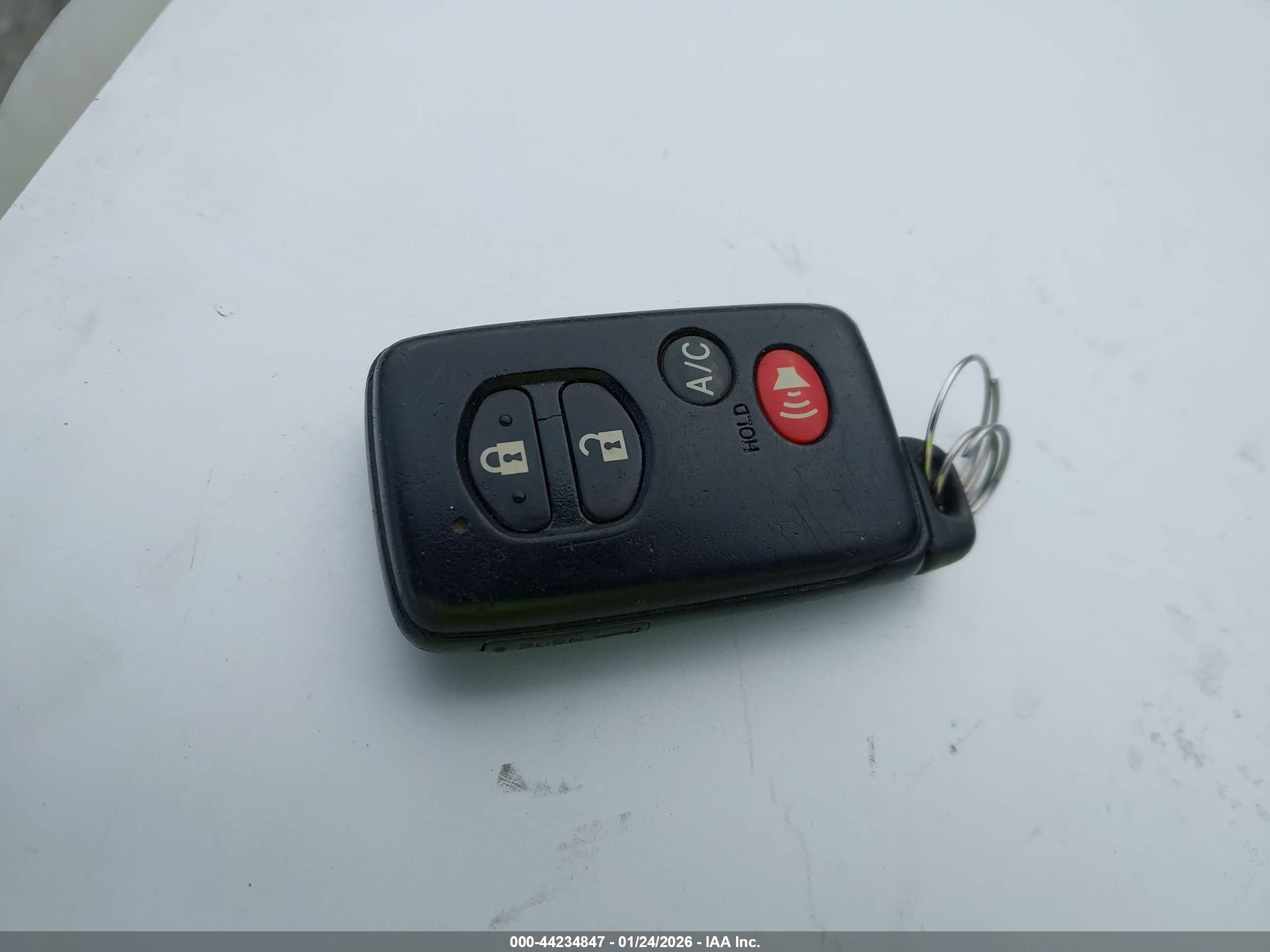 TOYOTA PRIUS image 11