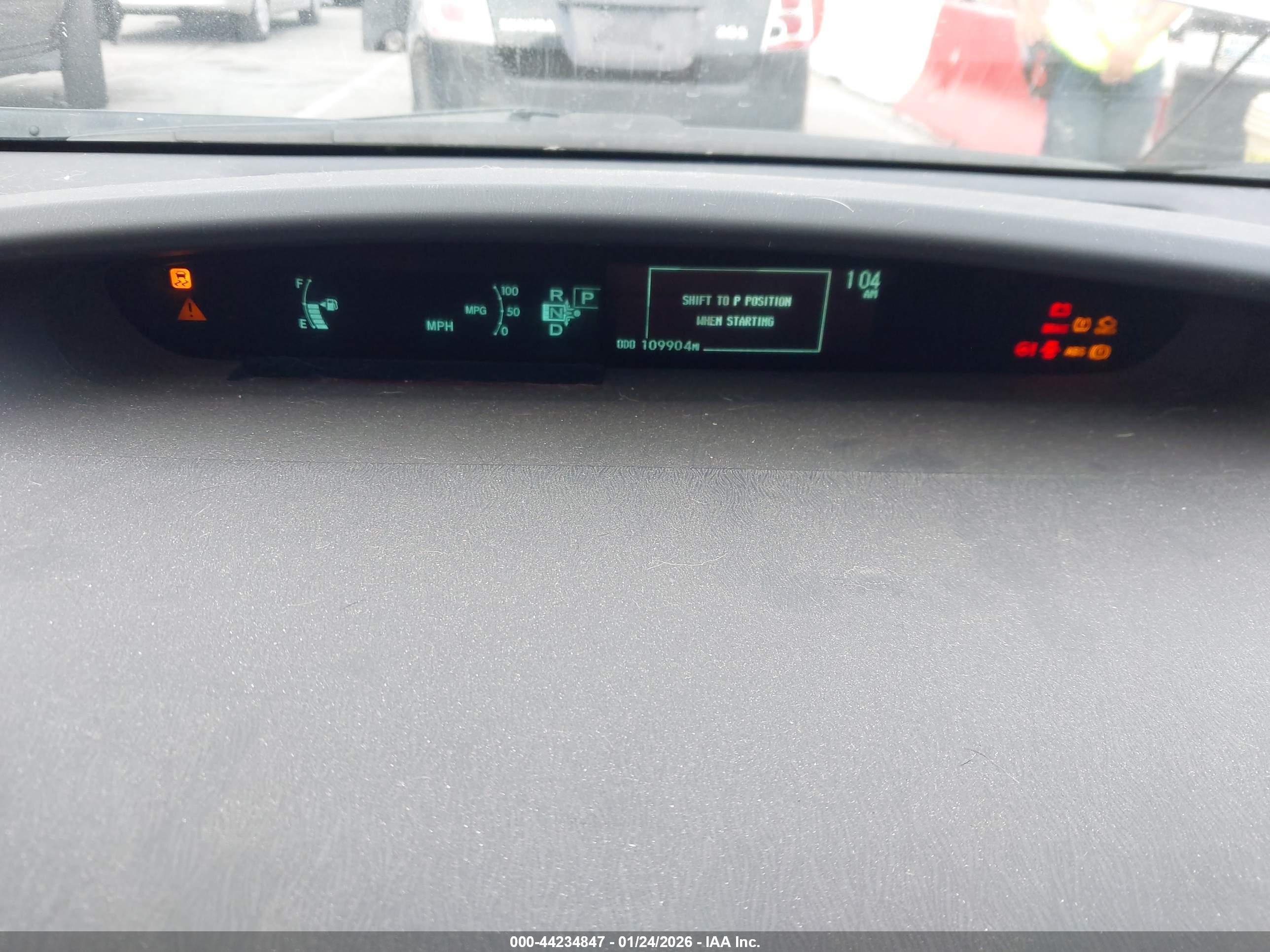 TOYOTA PRIUS image 7