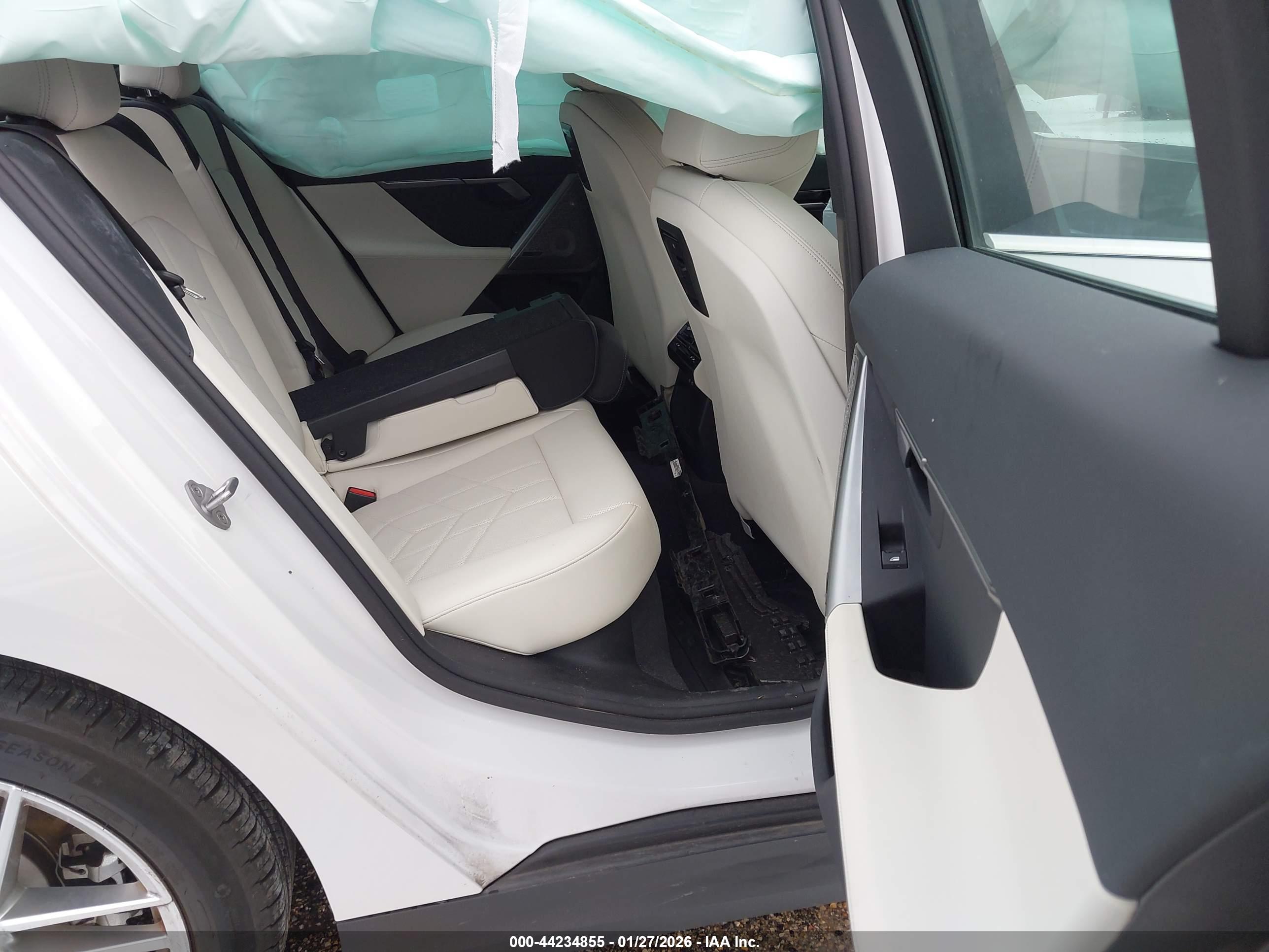 BMW 530I image 8