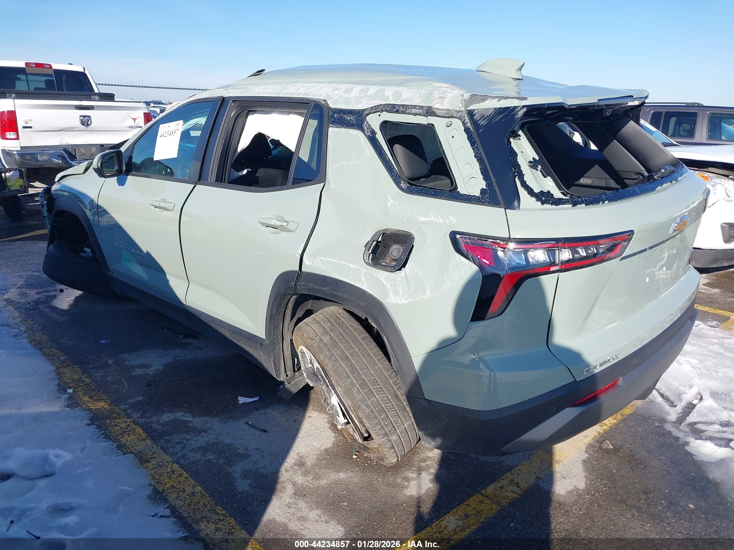 CHEVROLET EQUINOX image 3