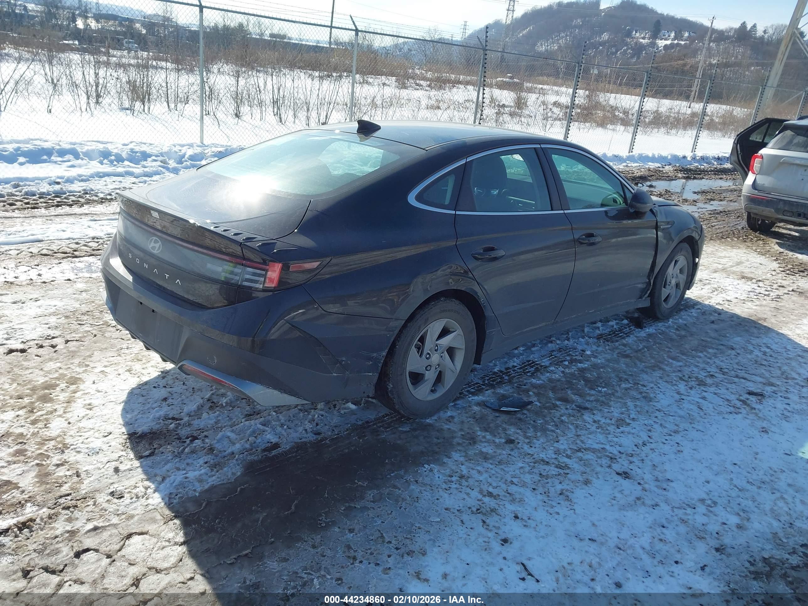 HYUNDAI SONATA image 4