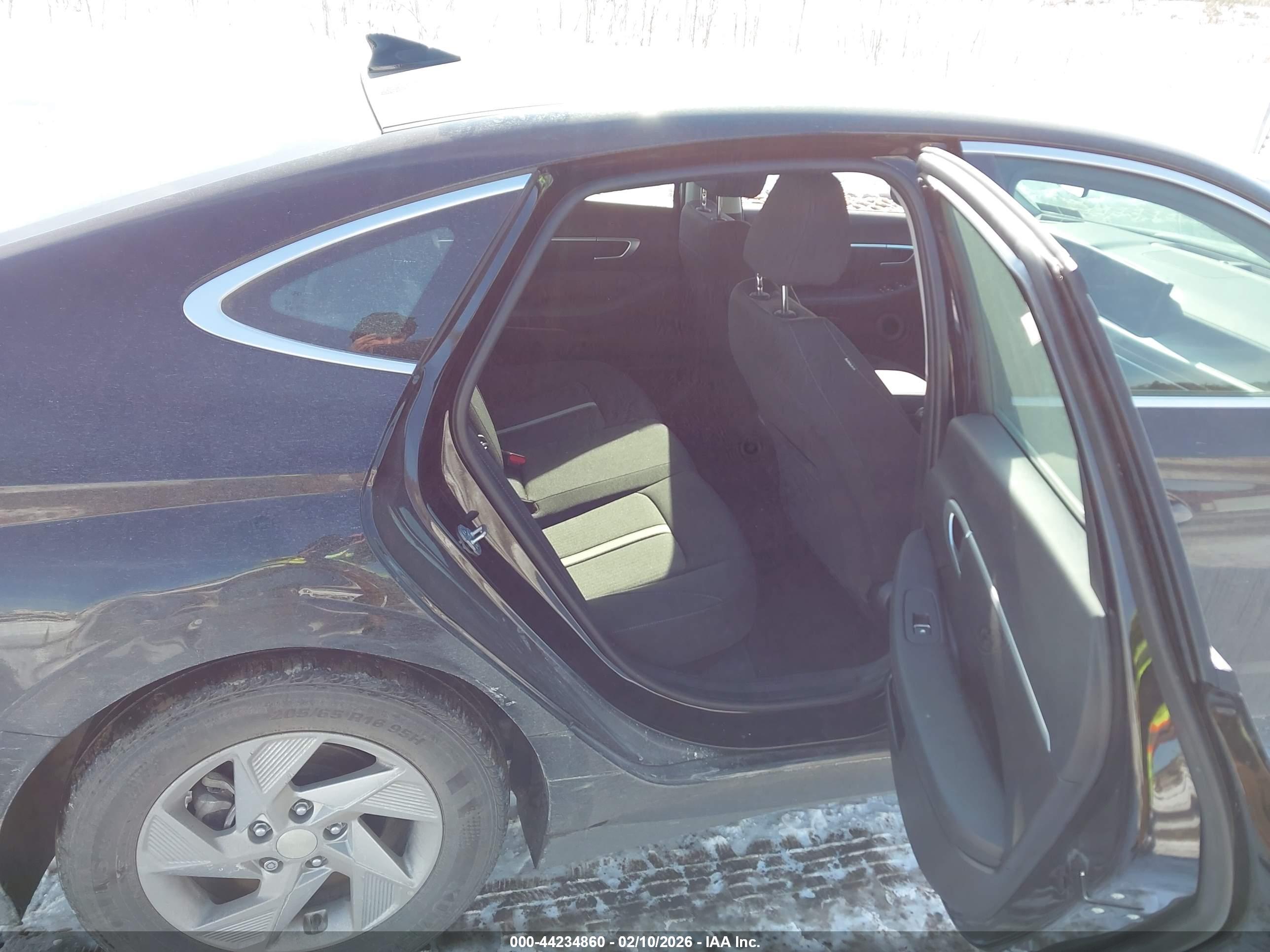 HYUNDAI SONATA image 8