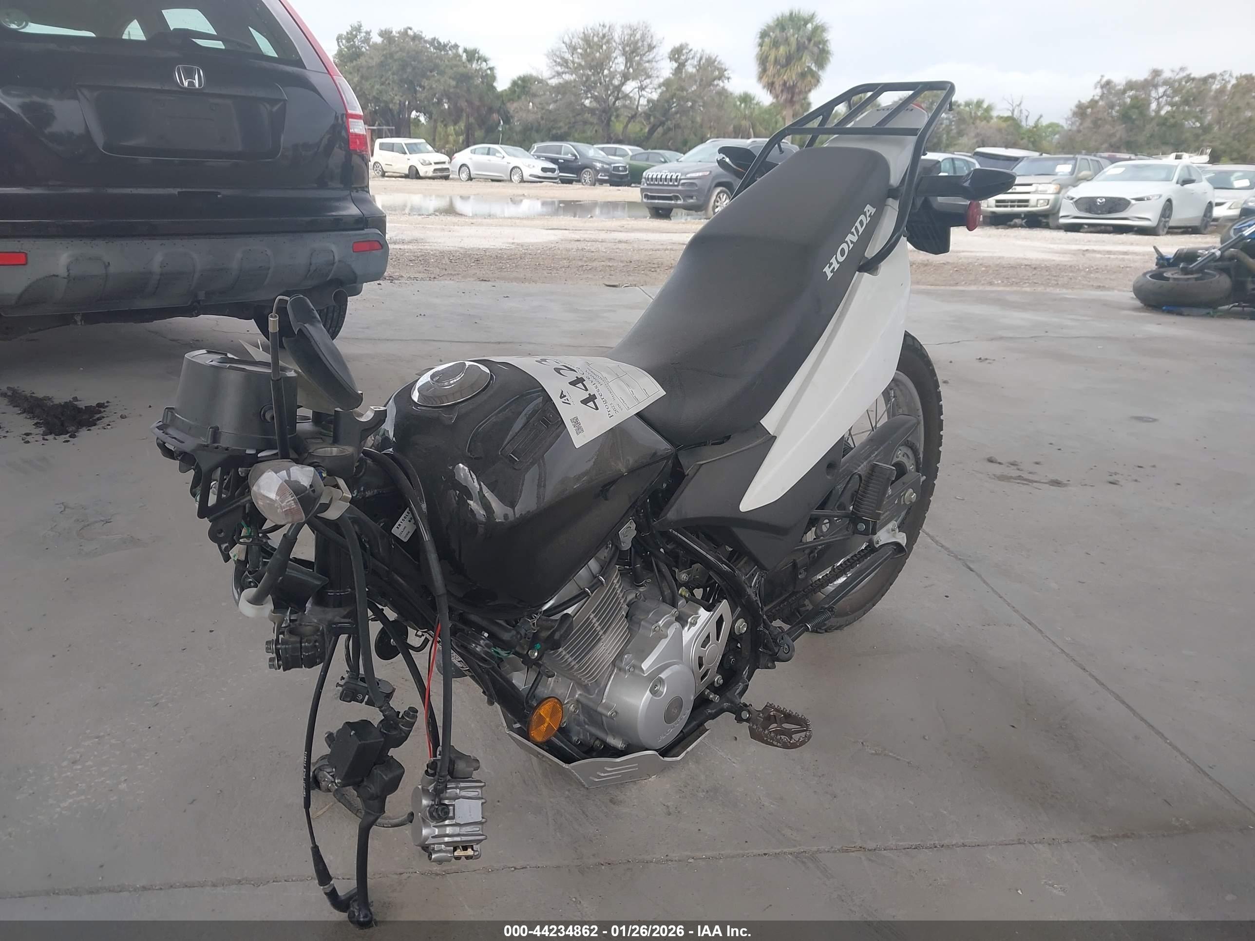 HONDA XR150L image 2