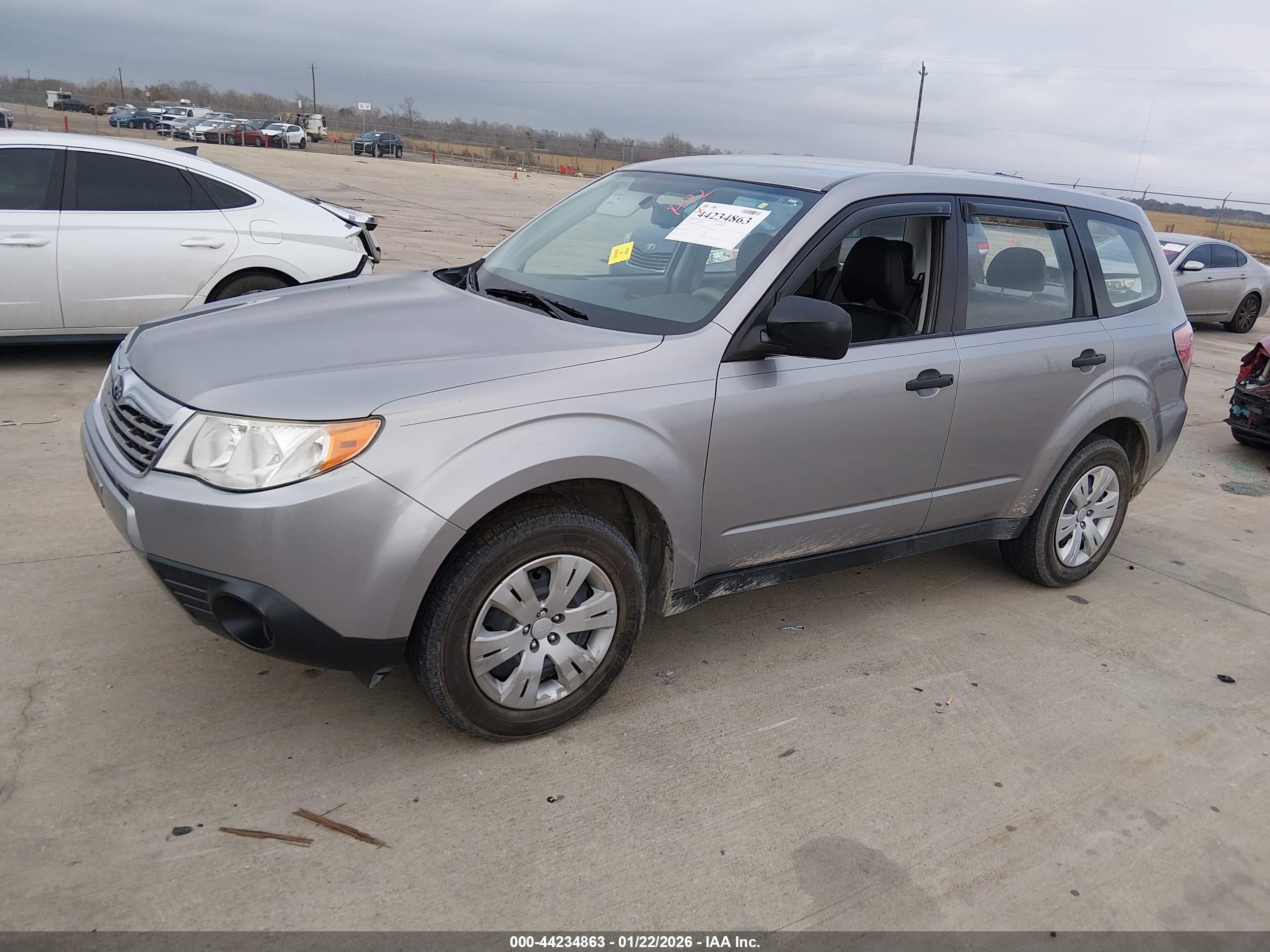 SUBARU FORESTER image 2