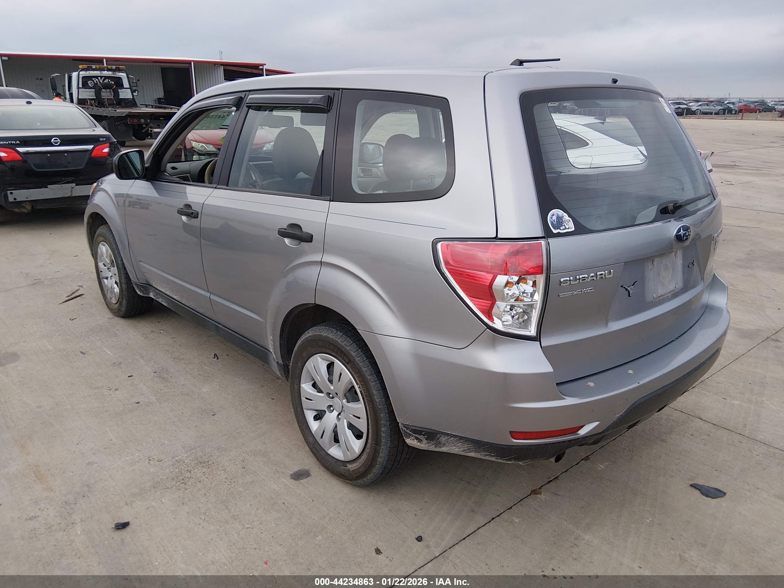 SUBARU FORESTER image 3