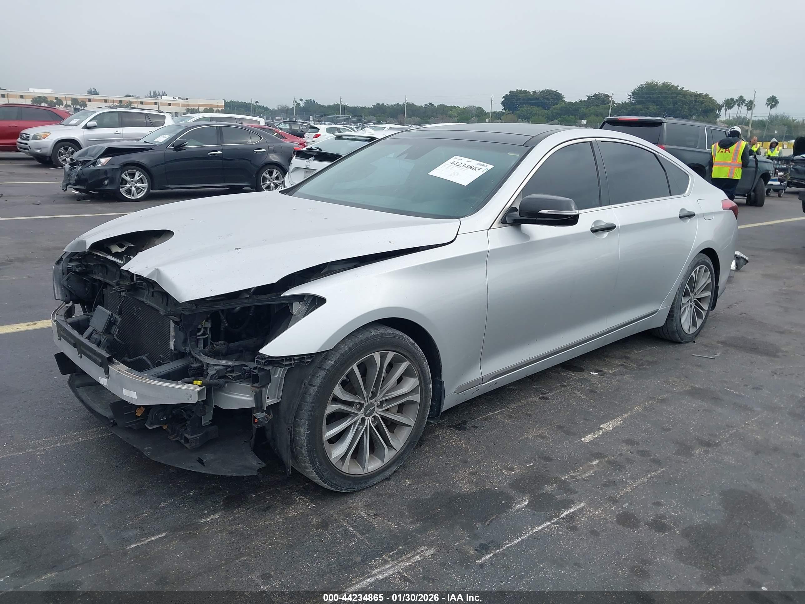 HYUNDAI GENESIS image 2