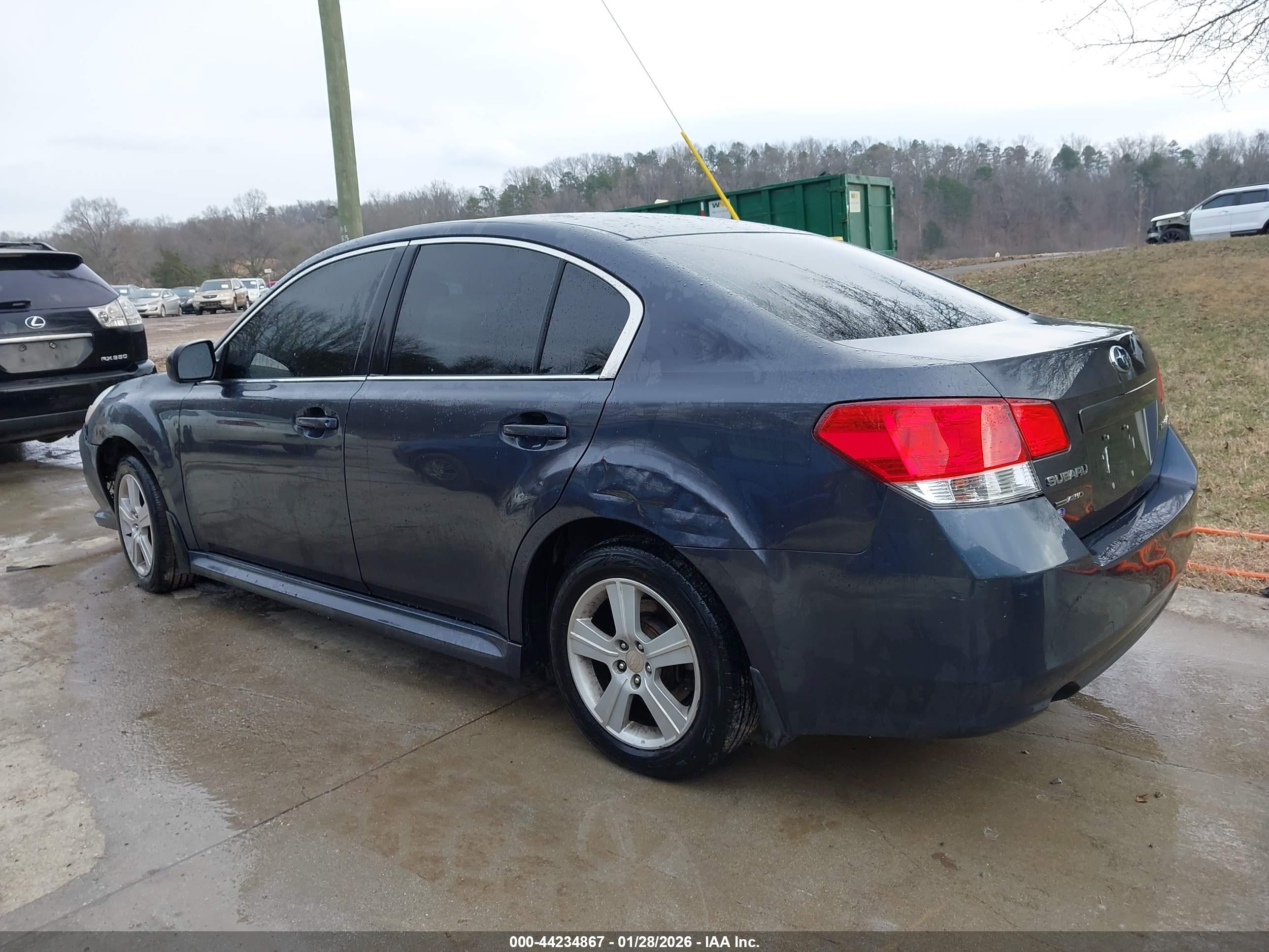 SUBARU LEGACY image 3