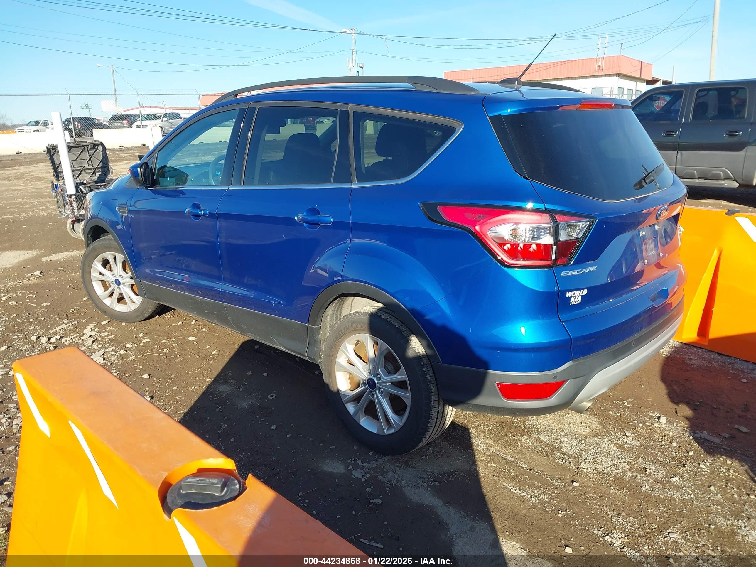 FORD ESCAPE image 3