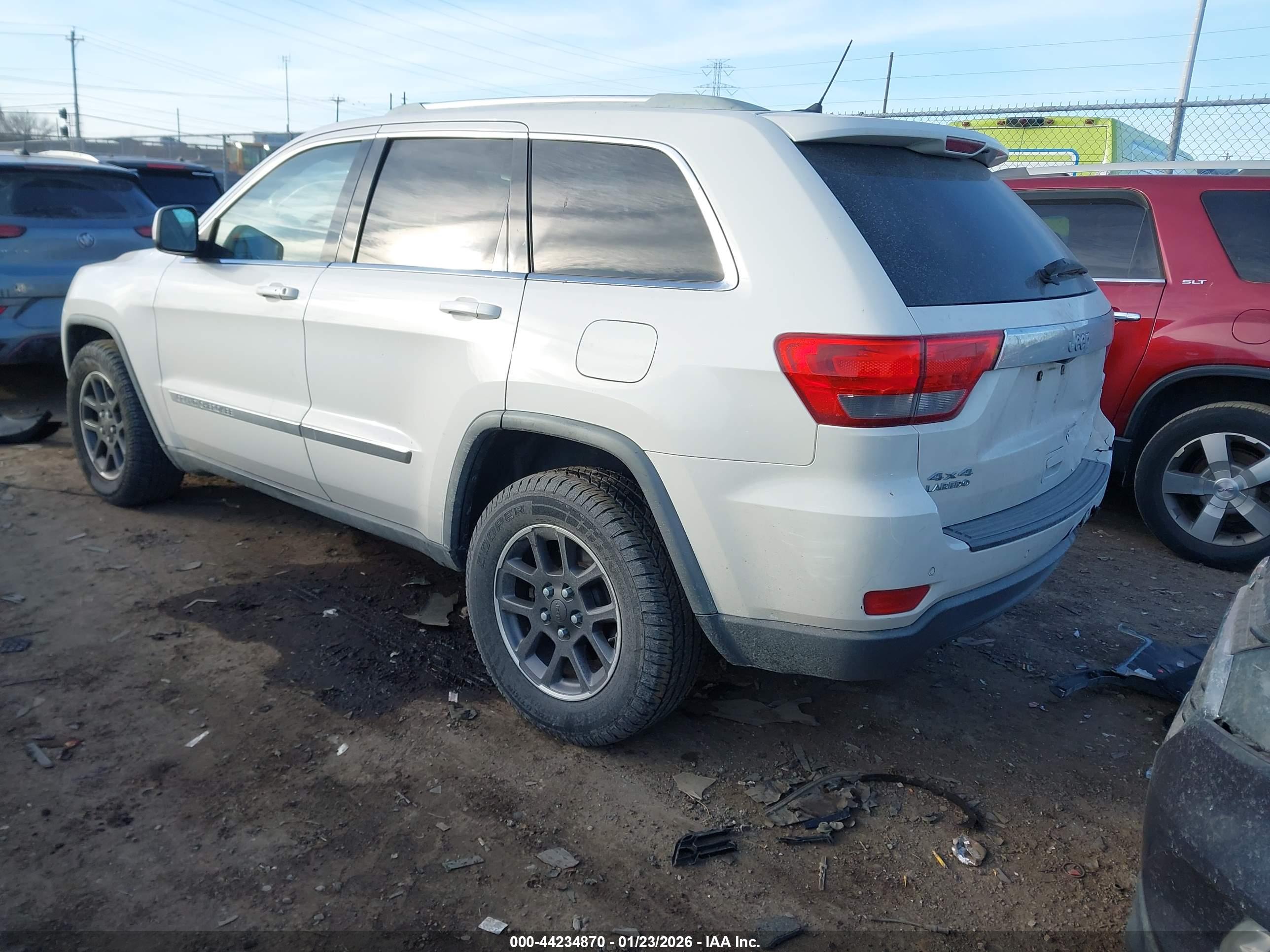 JEEP GRAND image 3