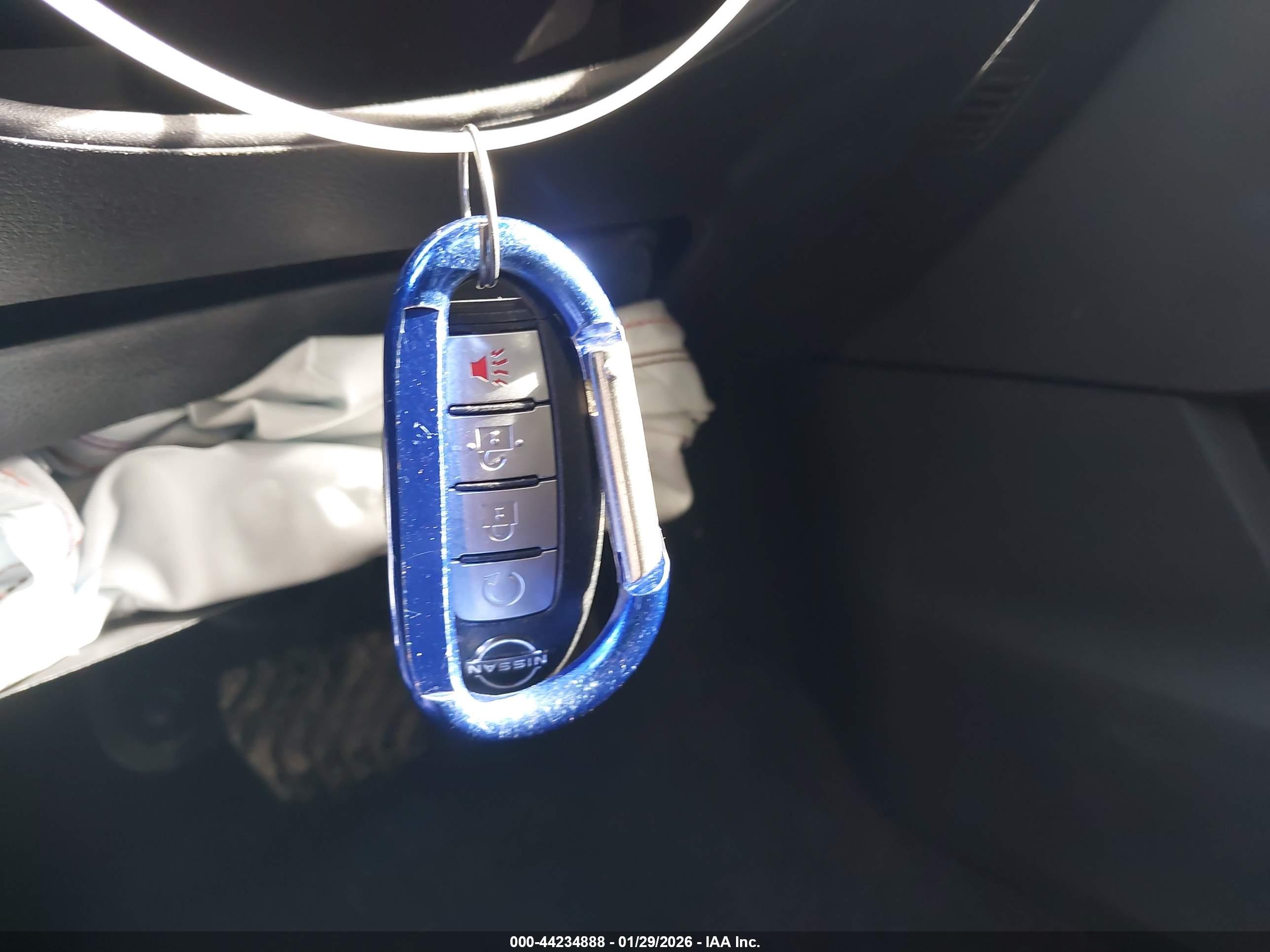NISSAN ROGUE image 11