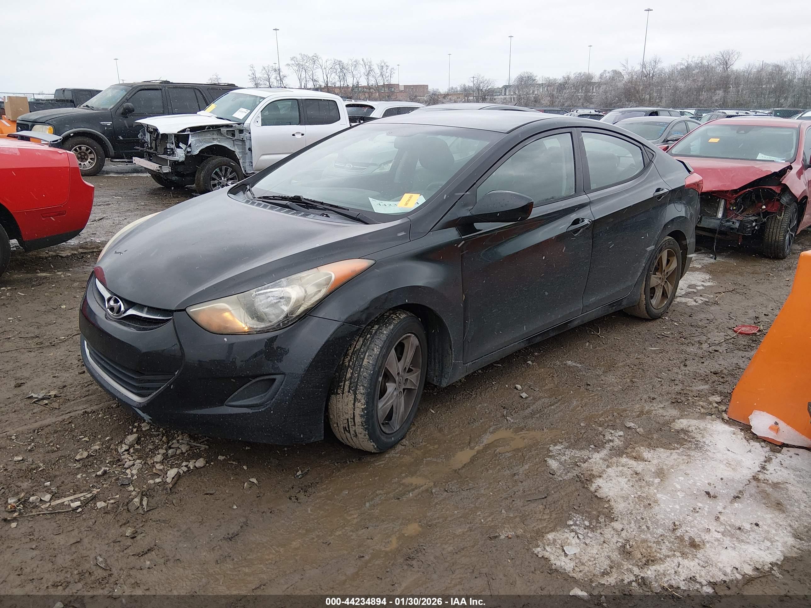HYUNDAI ELANTRA image 2