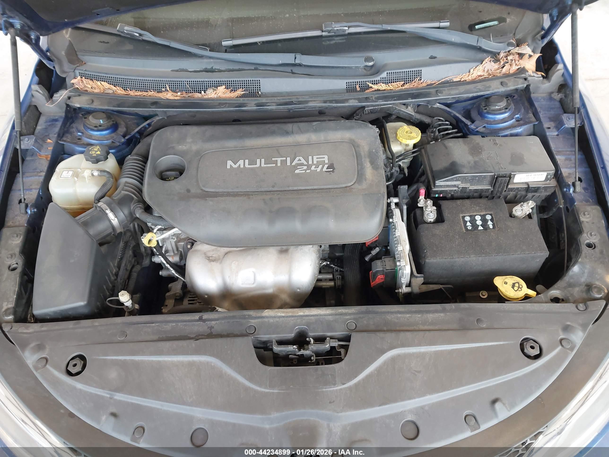 CHRYSLER 200 image 10