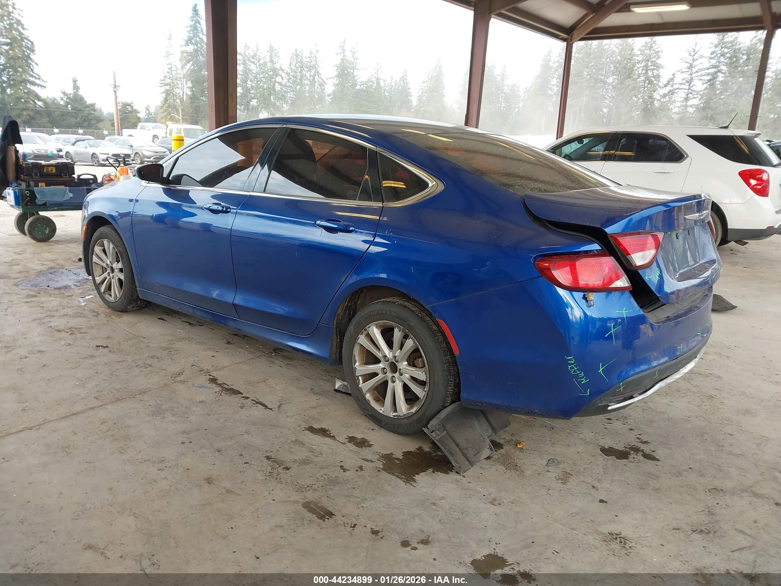 CHRYSLER 200 image 3