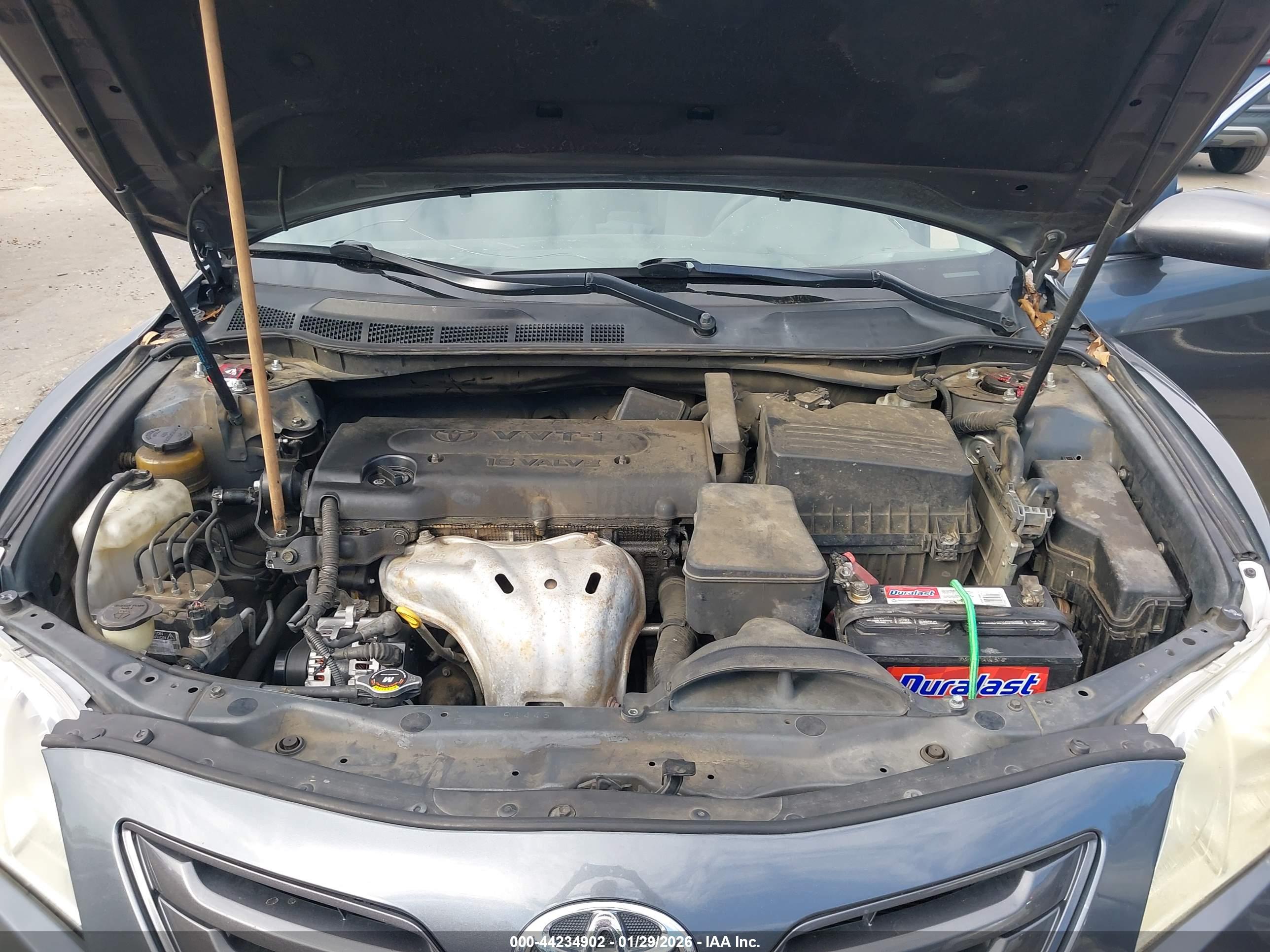 TOYOTA CAMRY image 10