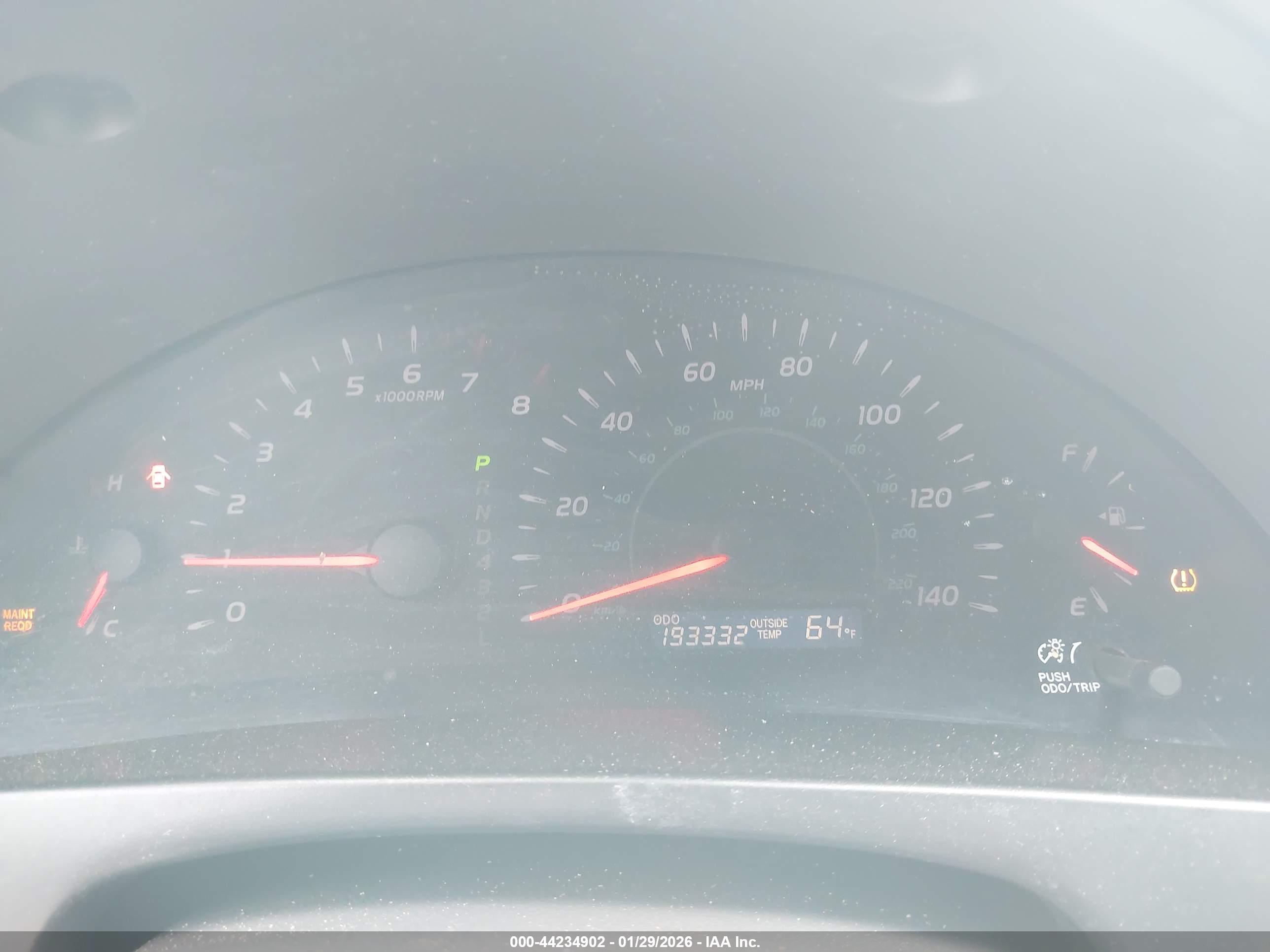 TOYOTA CAMRY image 7