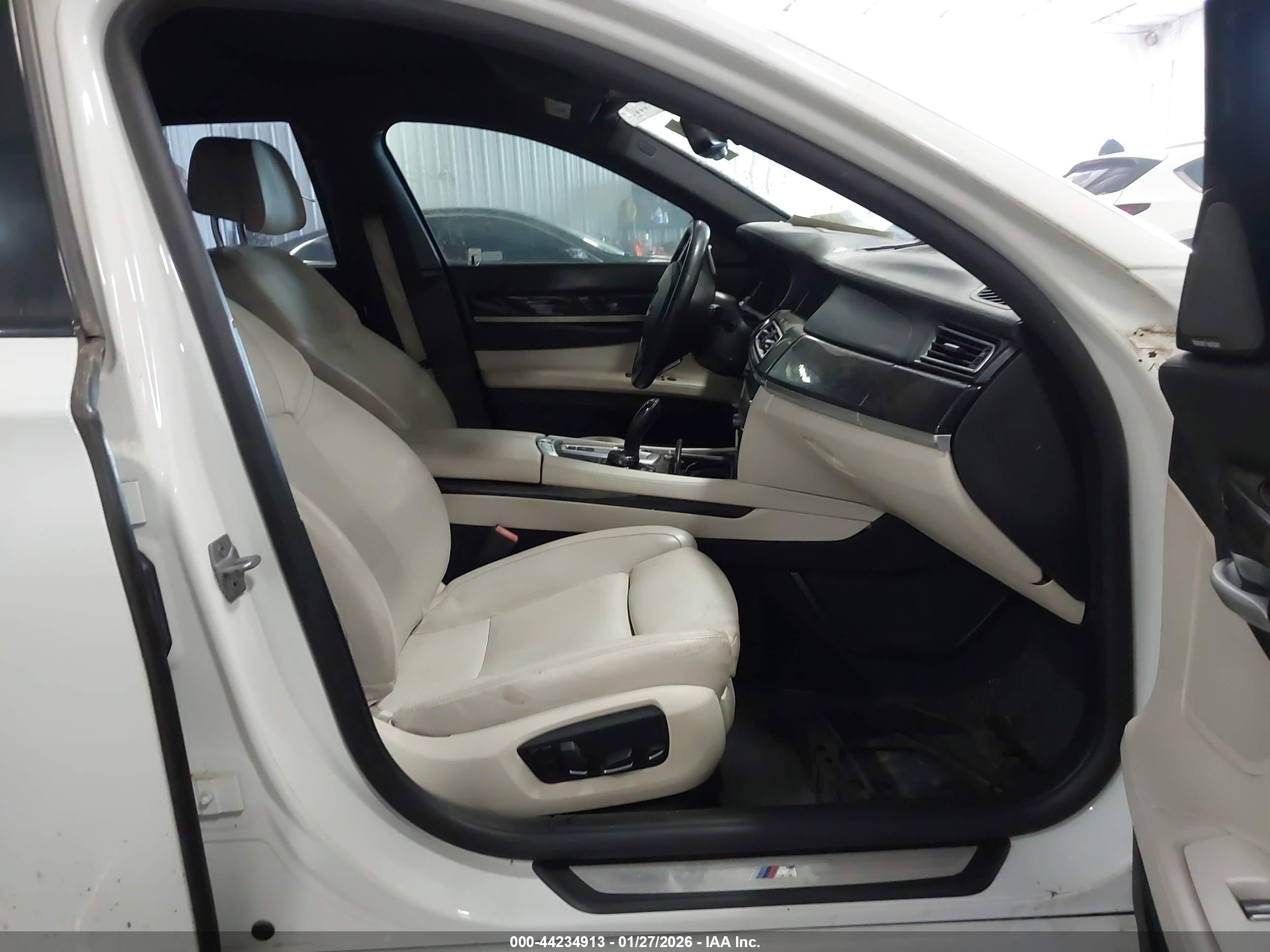 BMW 750LI image 5