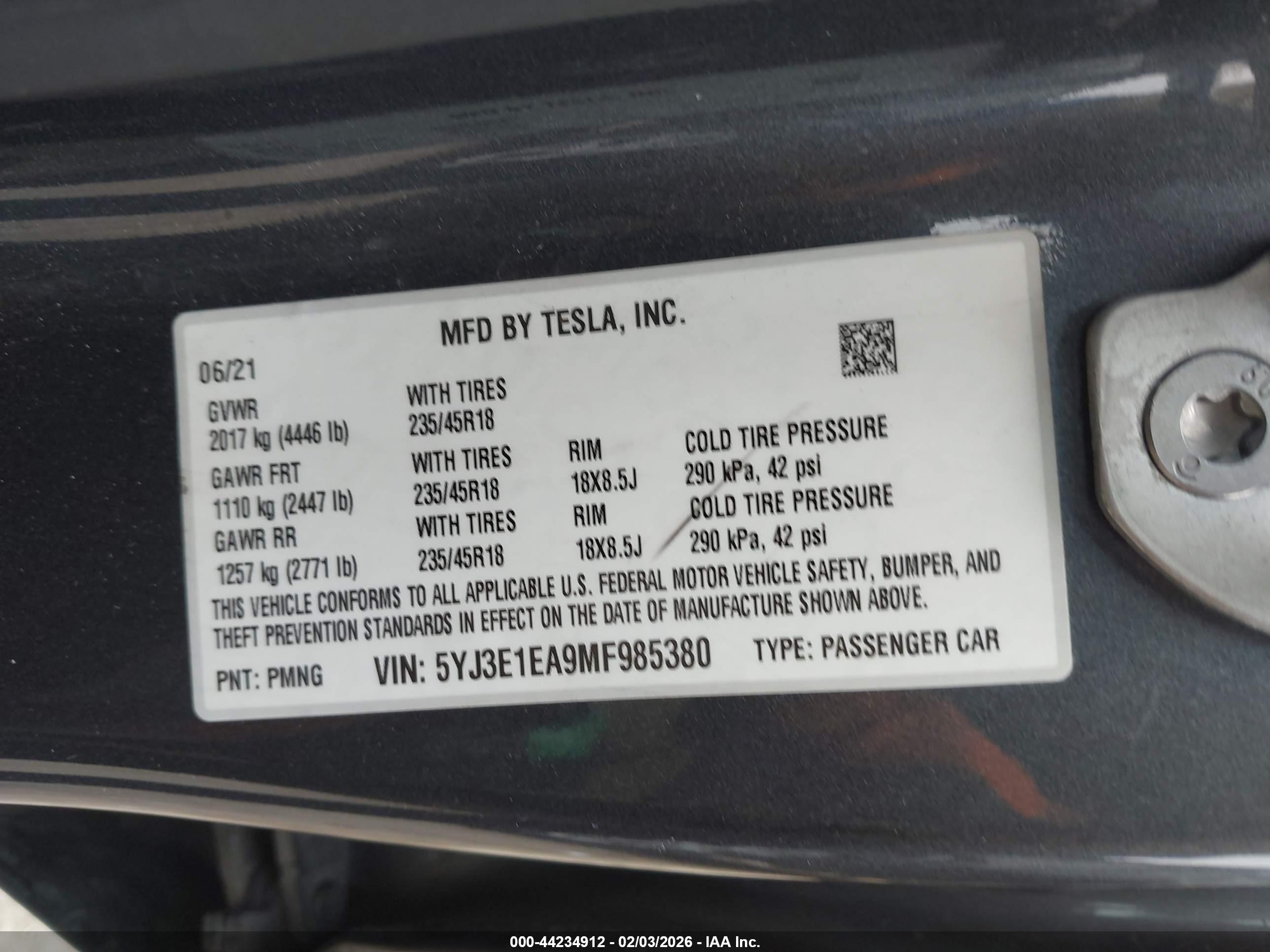 TESLA MODEL image 9