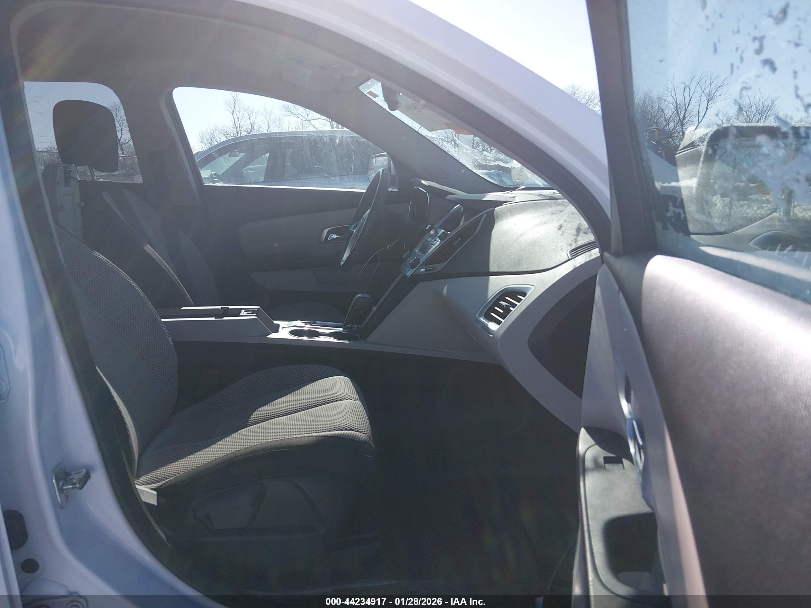 GMC TERRAIN image 5