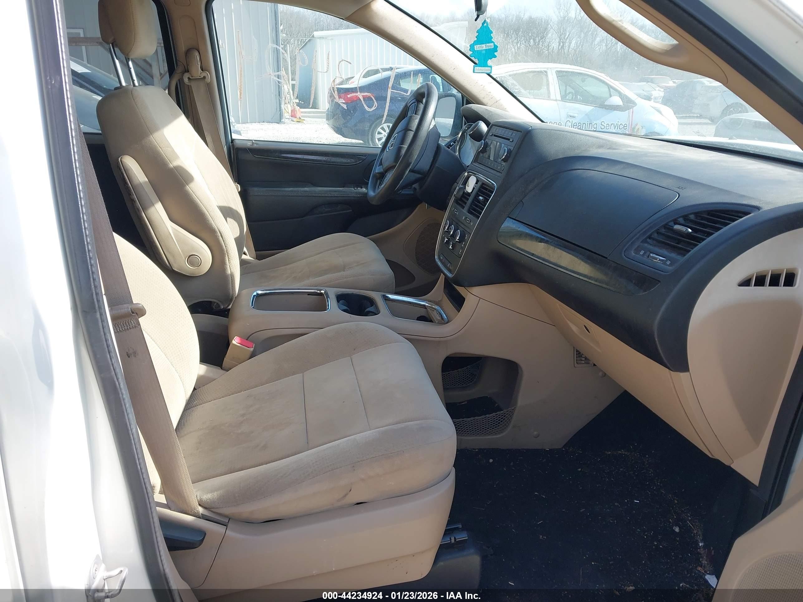 DODGE GRAND image 5