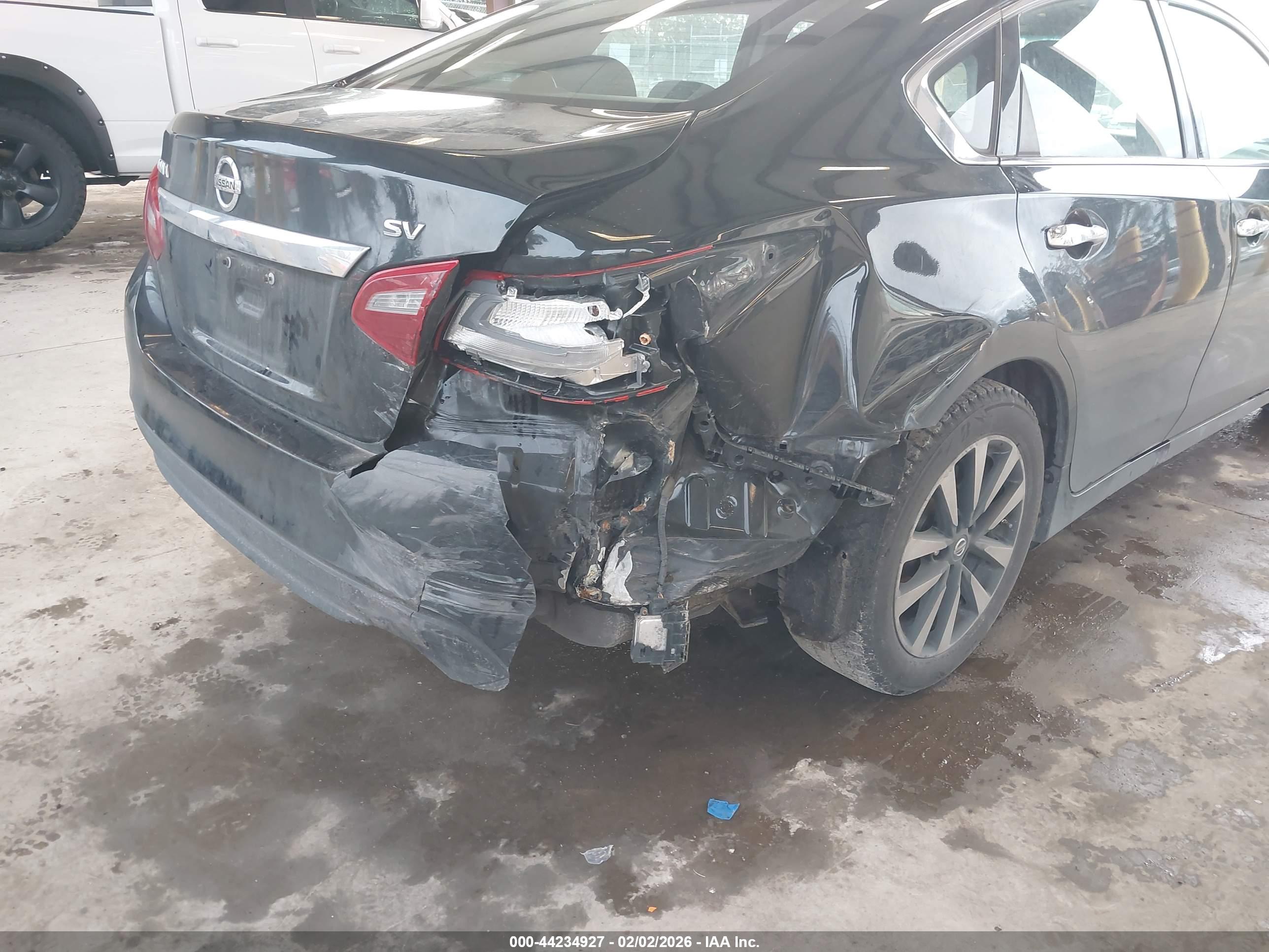 NISSAN ALTIMA image 6