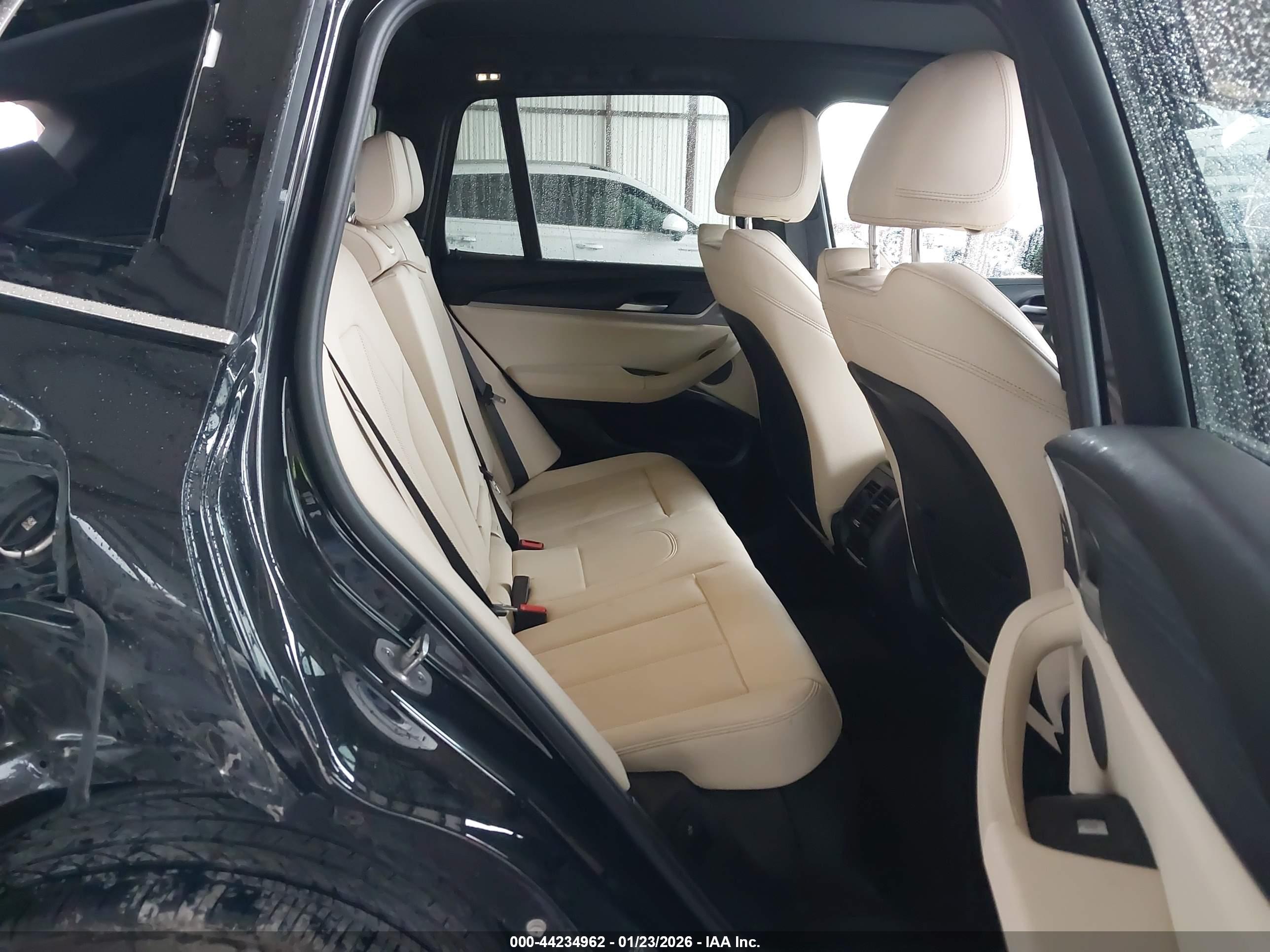 BMW X3 image 8