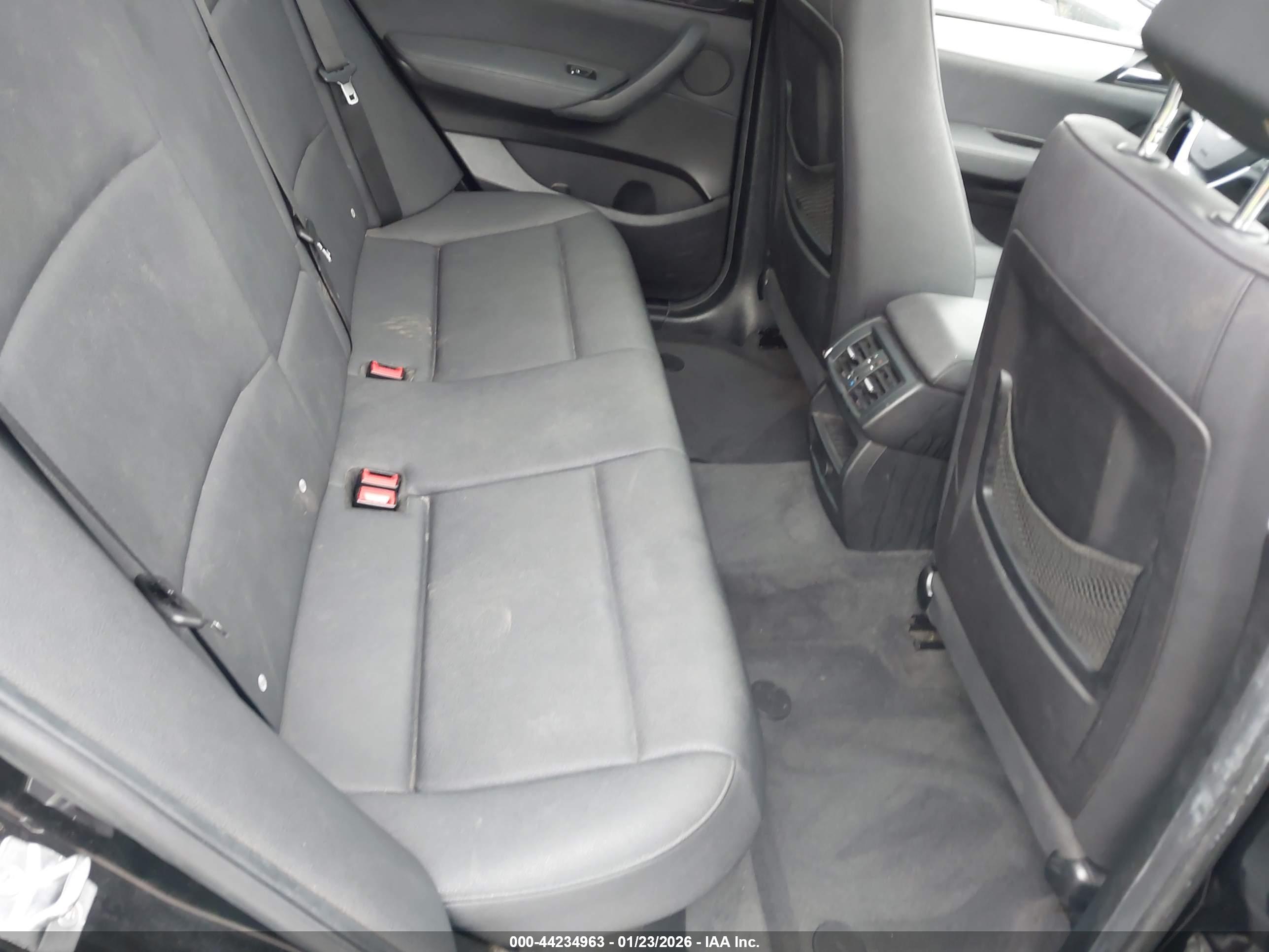 BMW X3 image 8