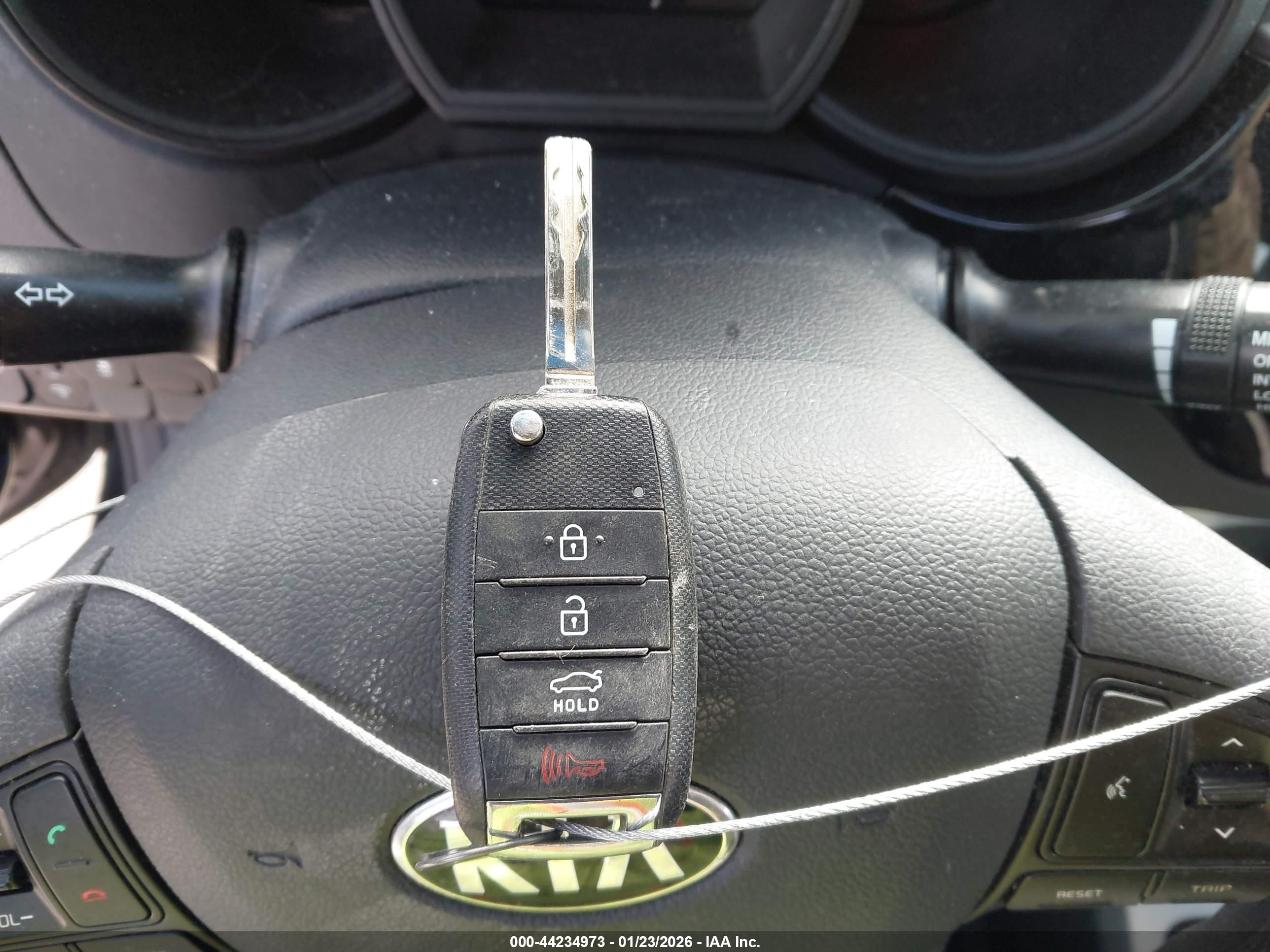 KIA RIO image 11