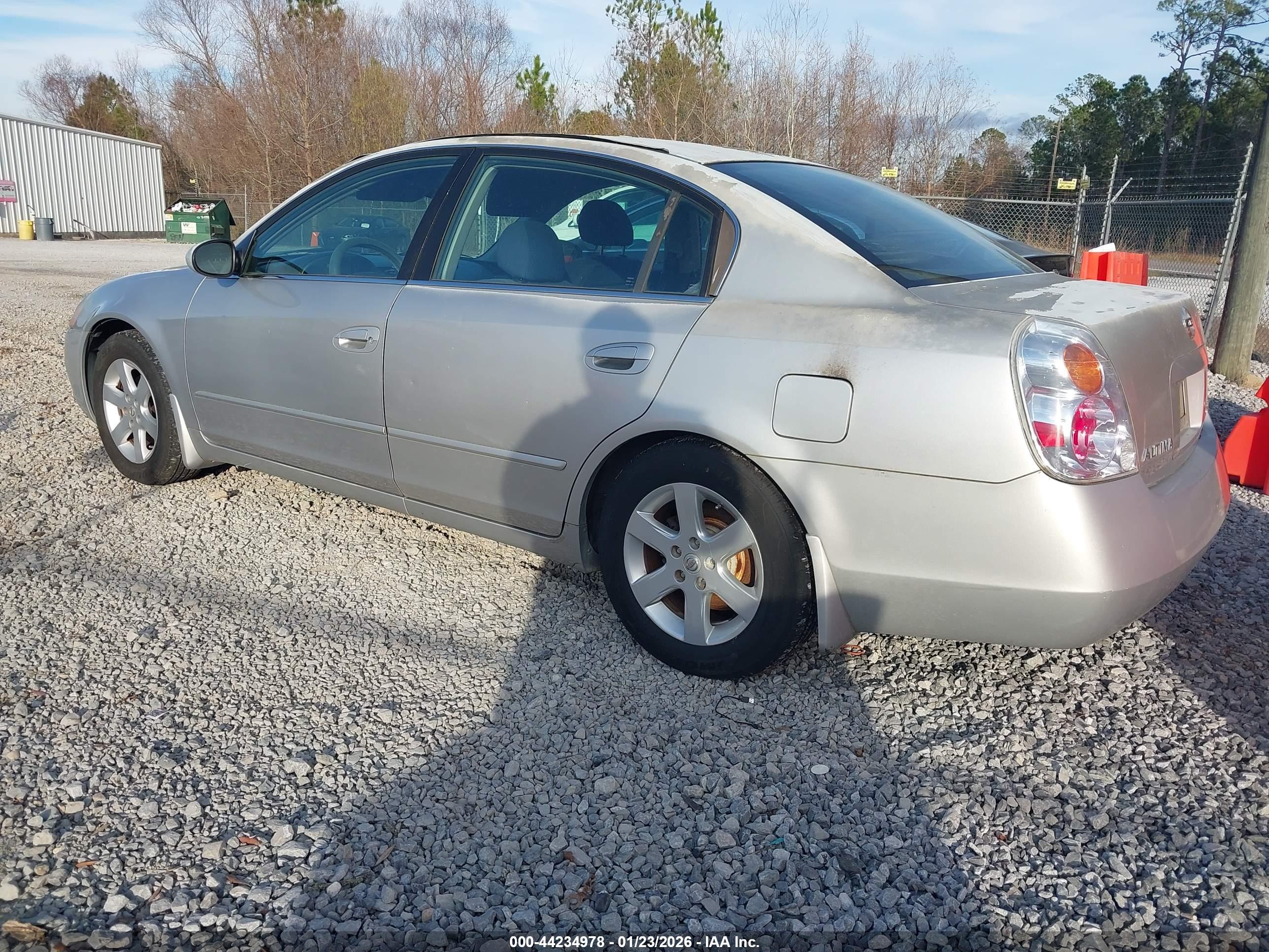NISSAN ALTIMA image 3