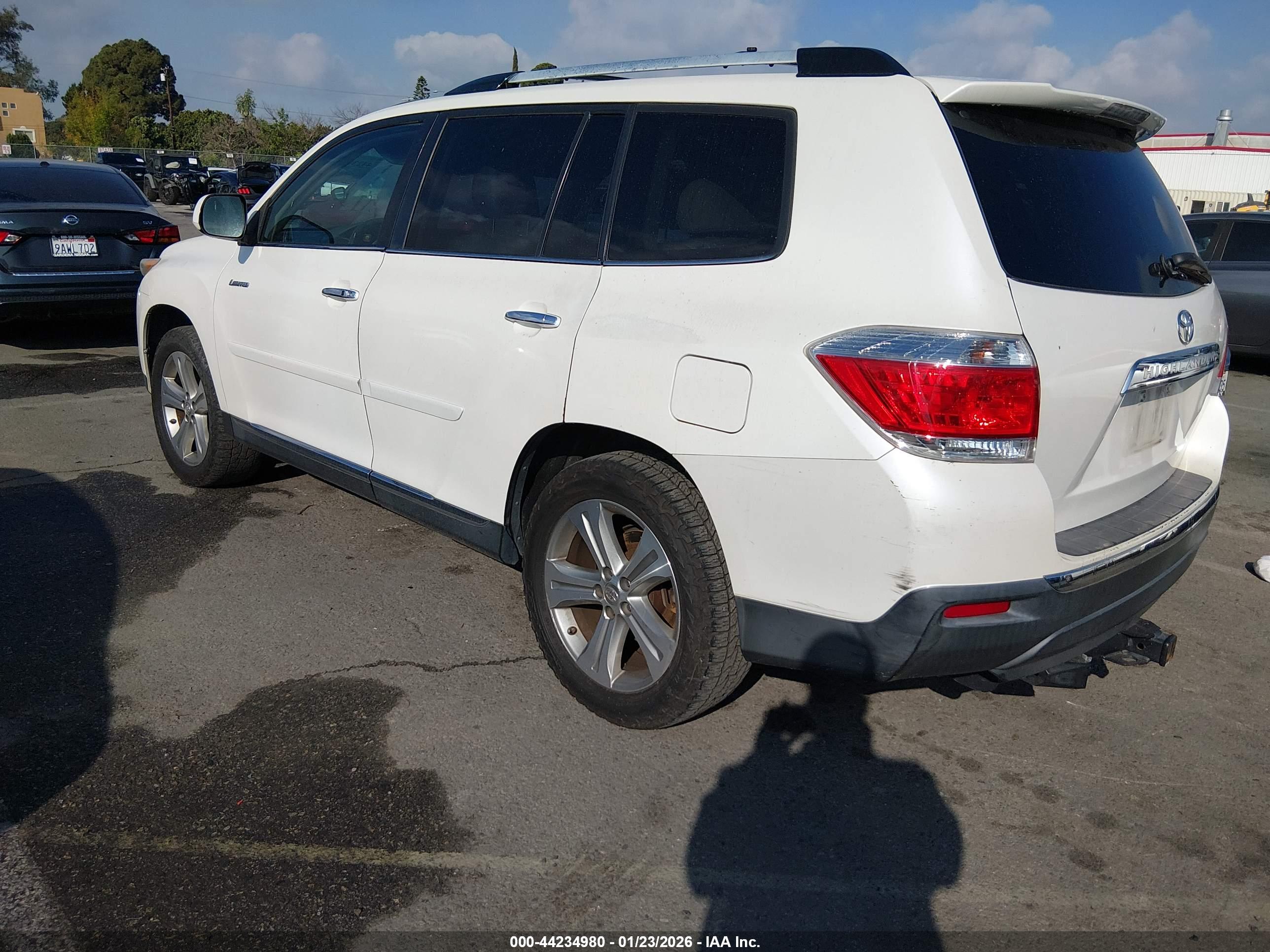 TOYOTA HIGHLANDER image 3