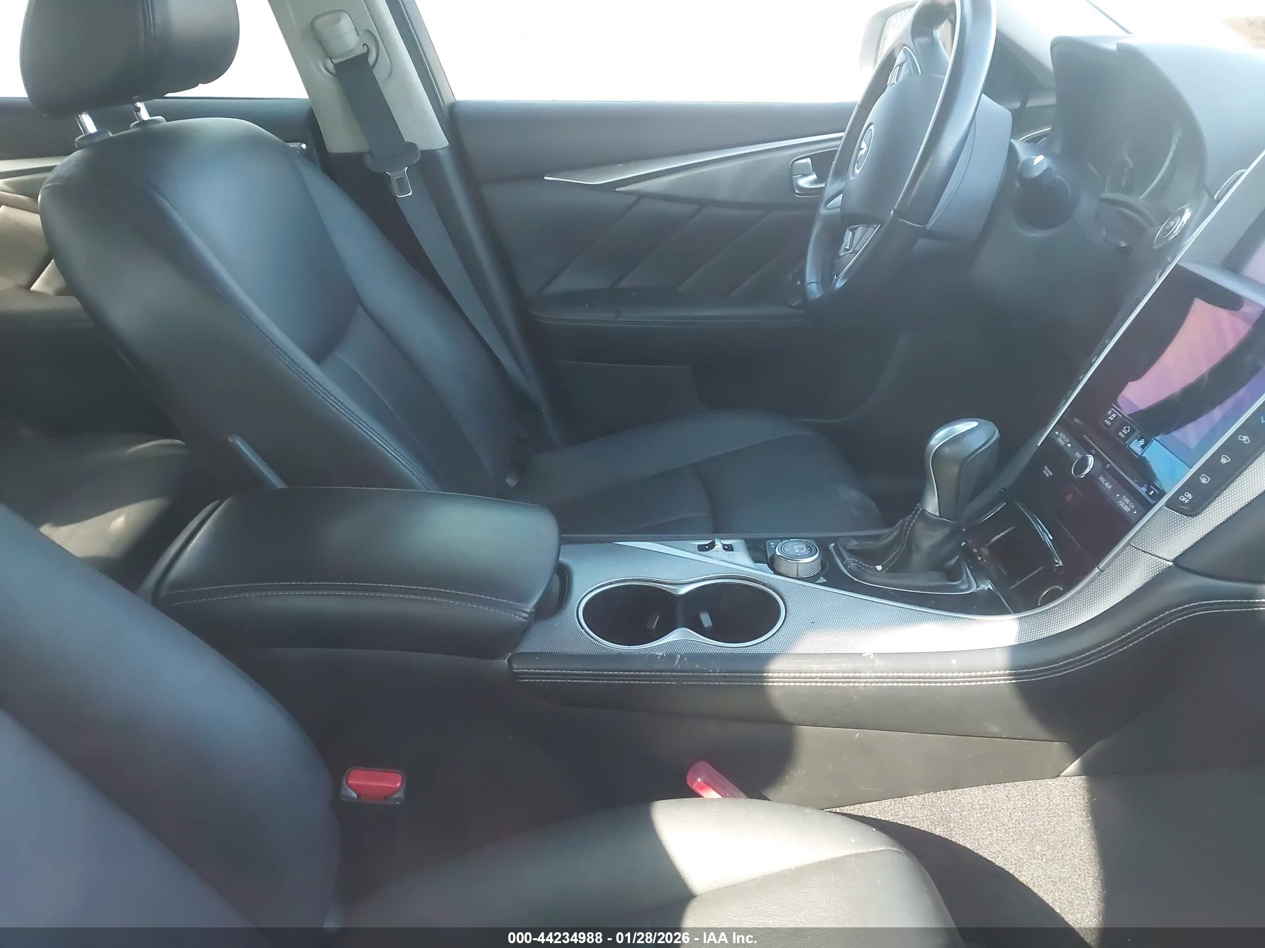 INFINITI Q50 image 5
