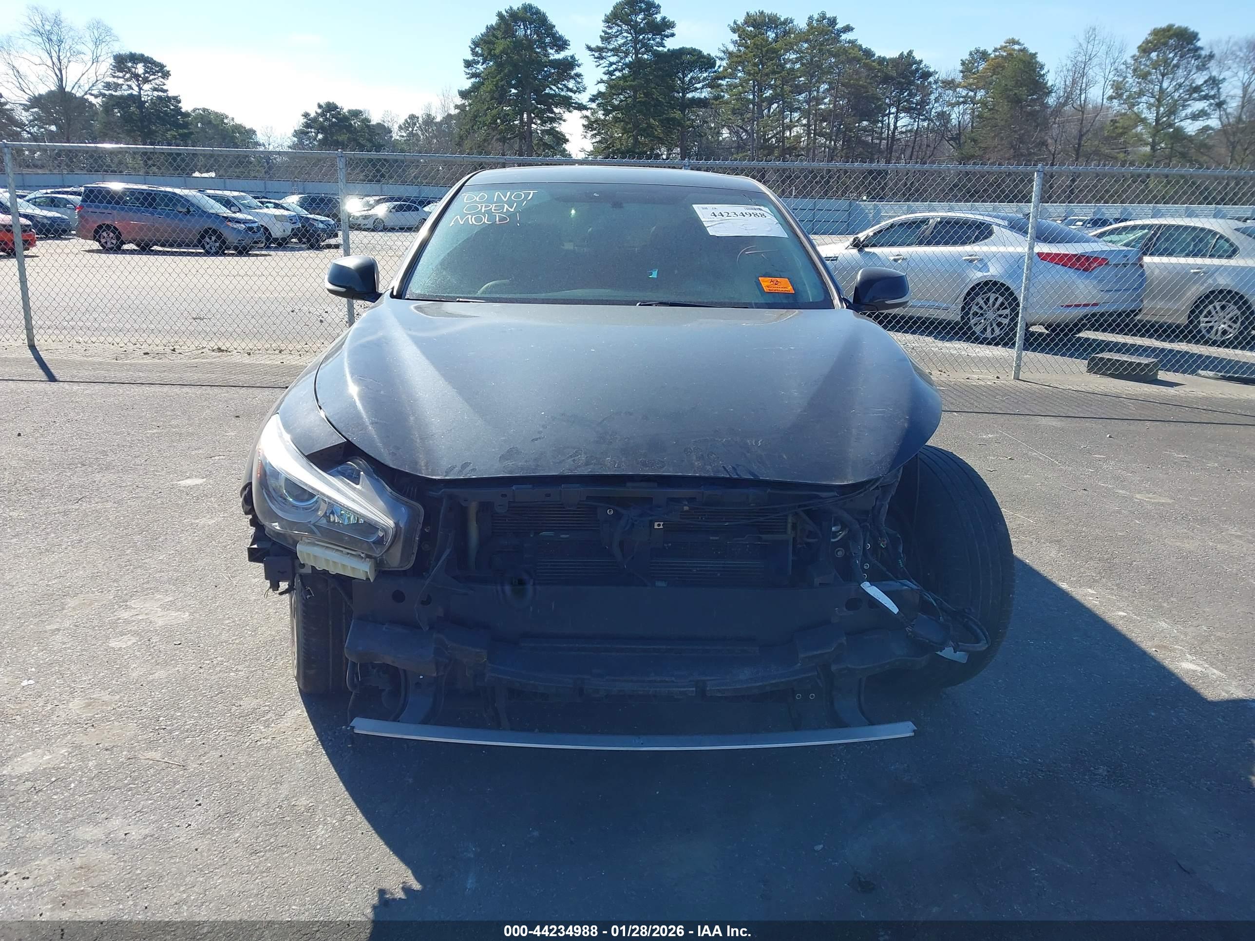 INFINITI Q50 image 6