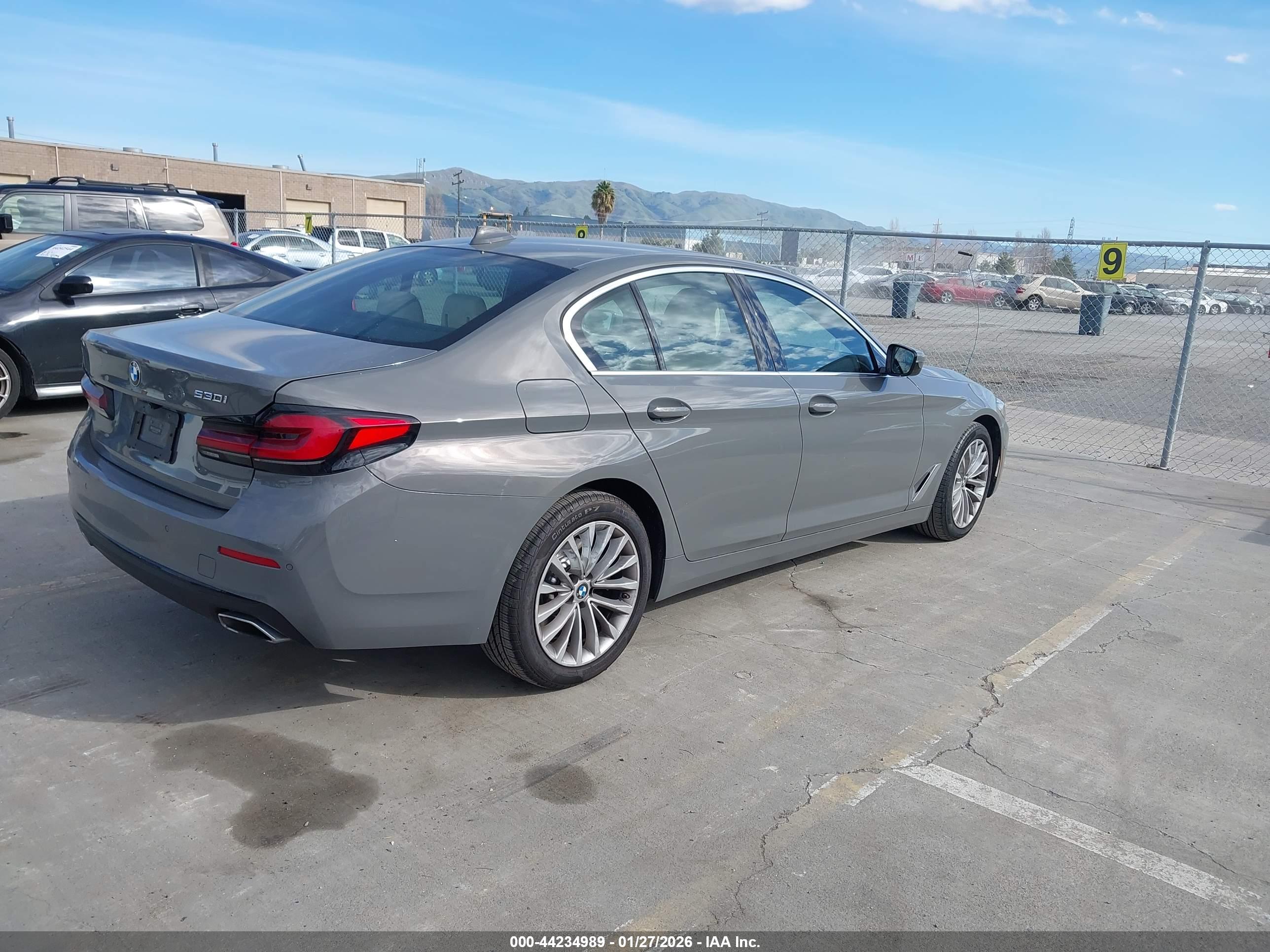 BMW 530I image 4