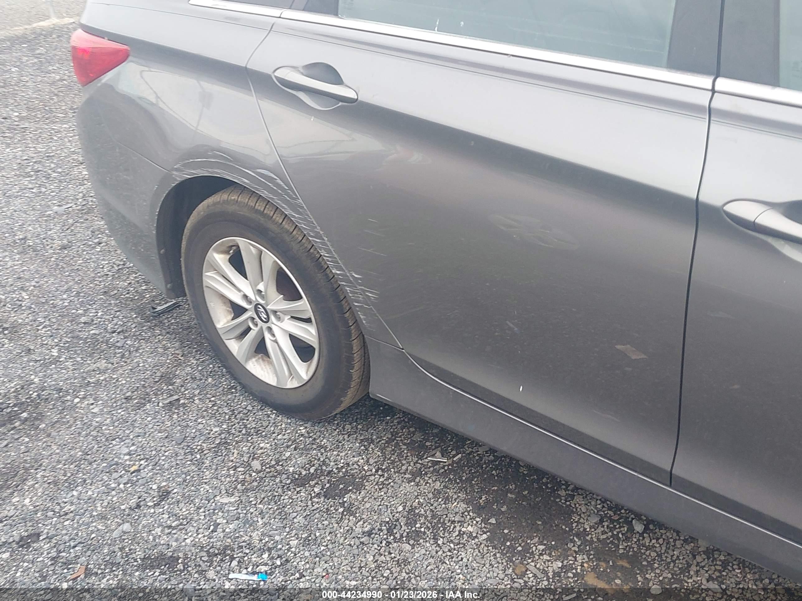 HYUNDAI SONATA image 6