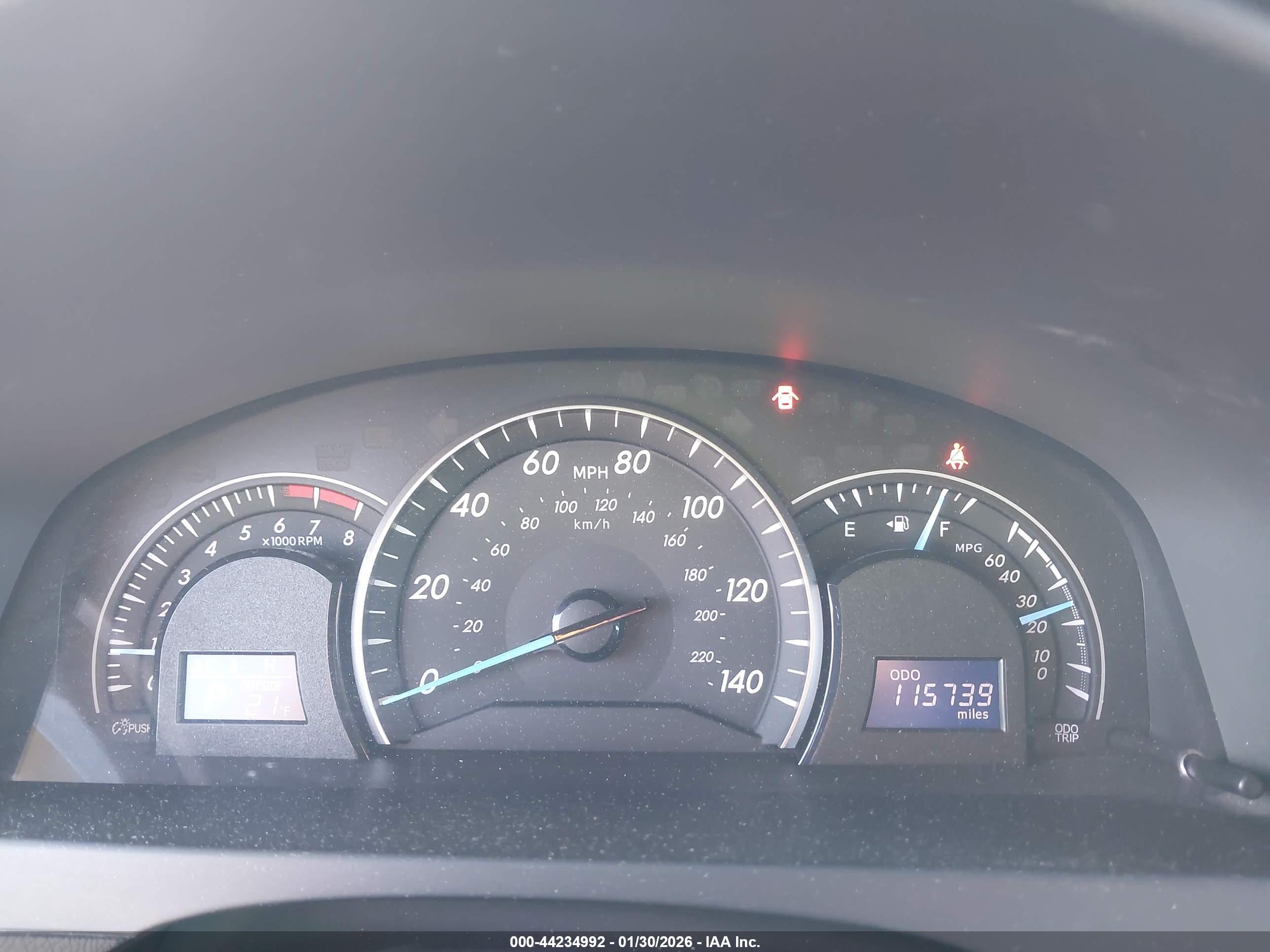 TOYOTA CAMRY image 7
