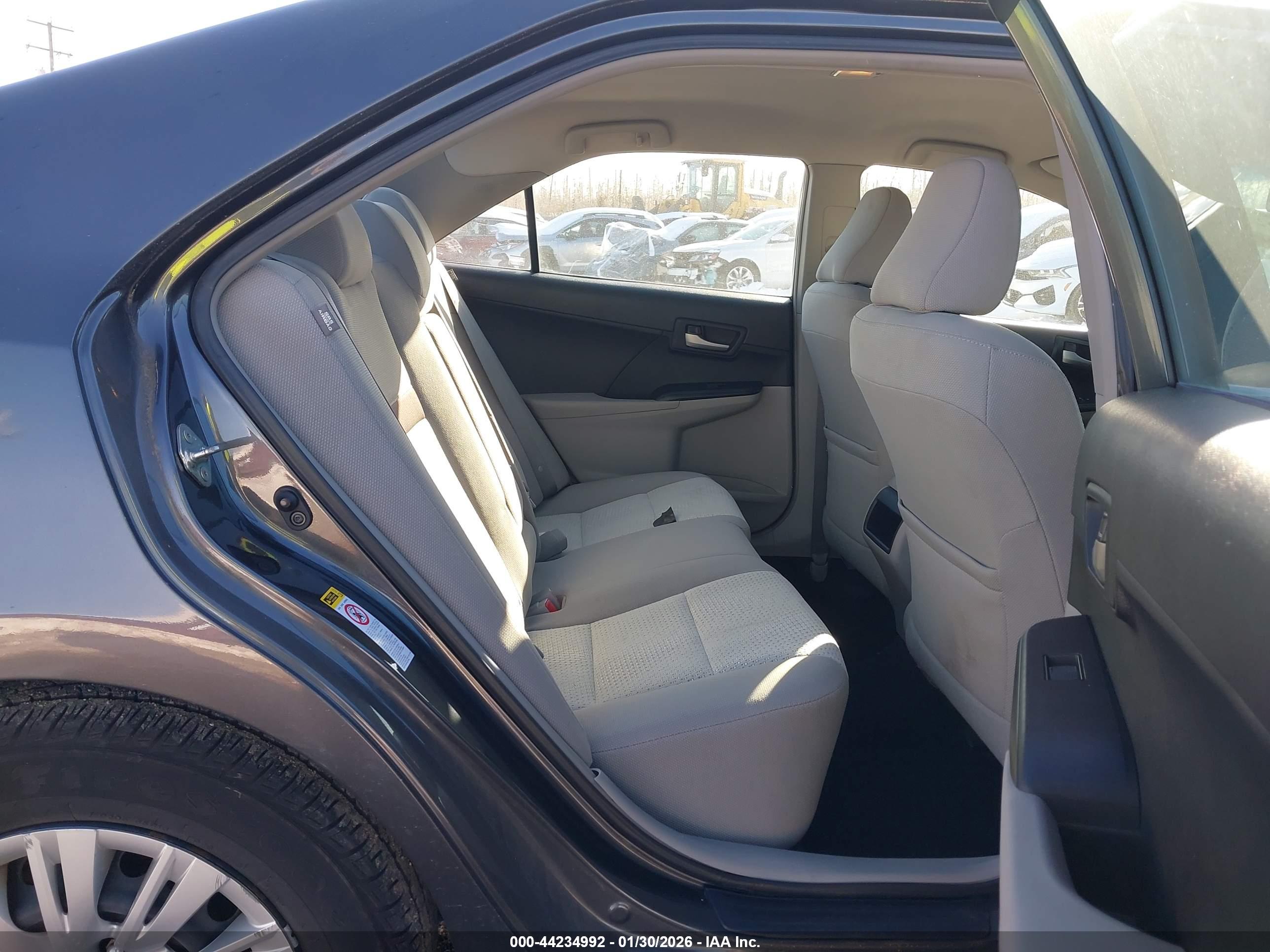TOYOTA CAMRY image 8