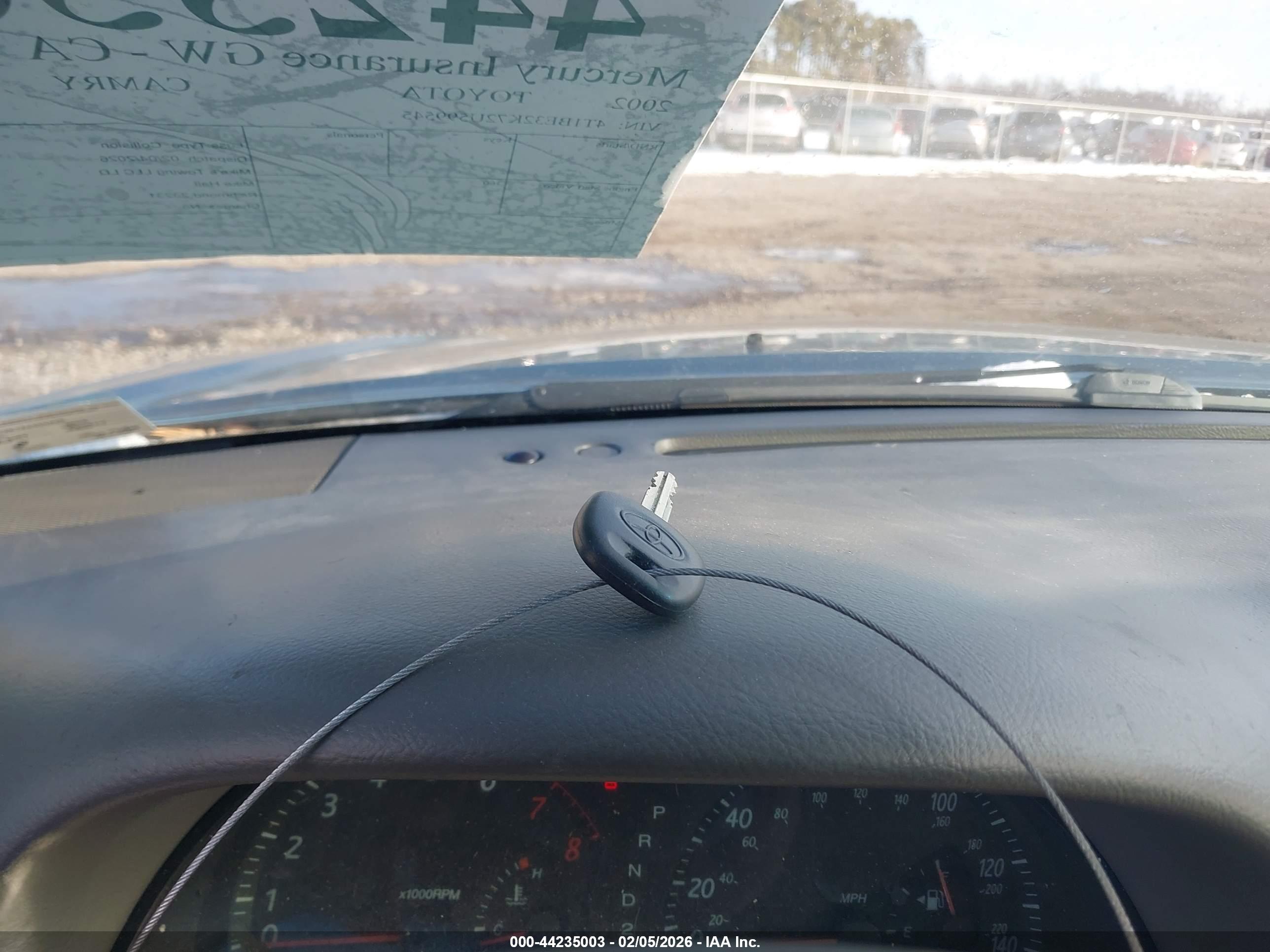 TOYOTA CAMRY image 11