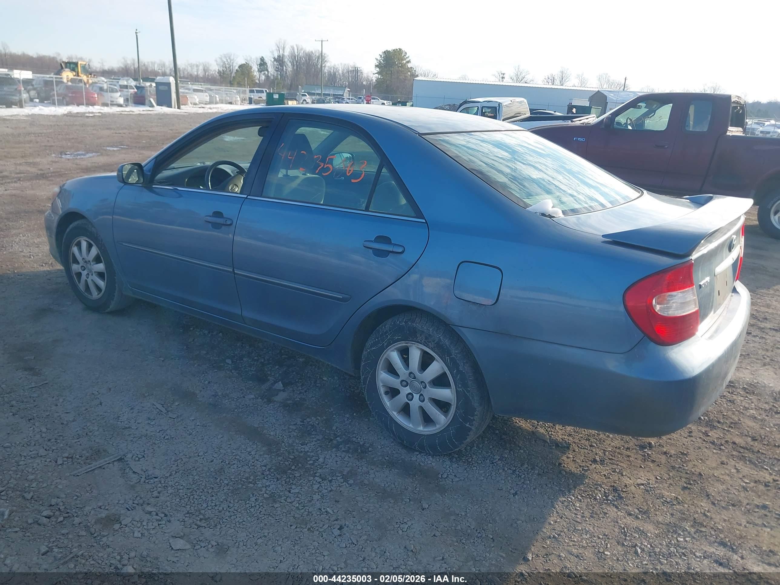 TOYOTA CAMRY image 3