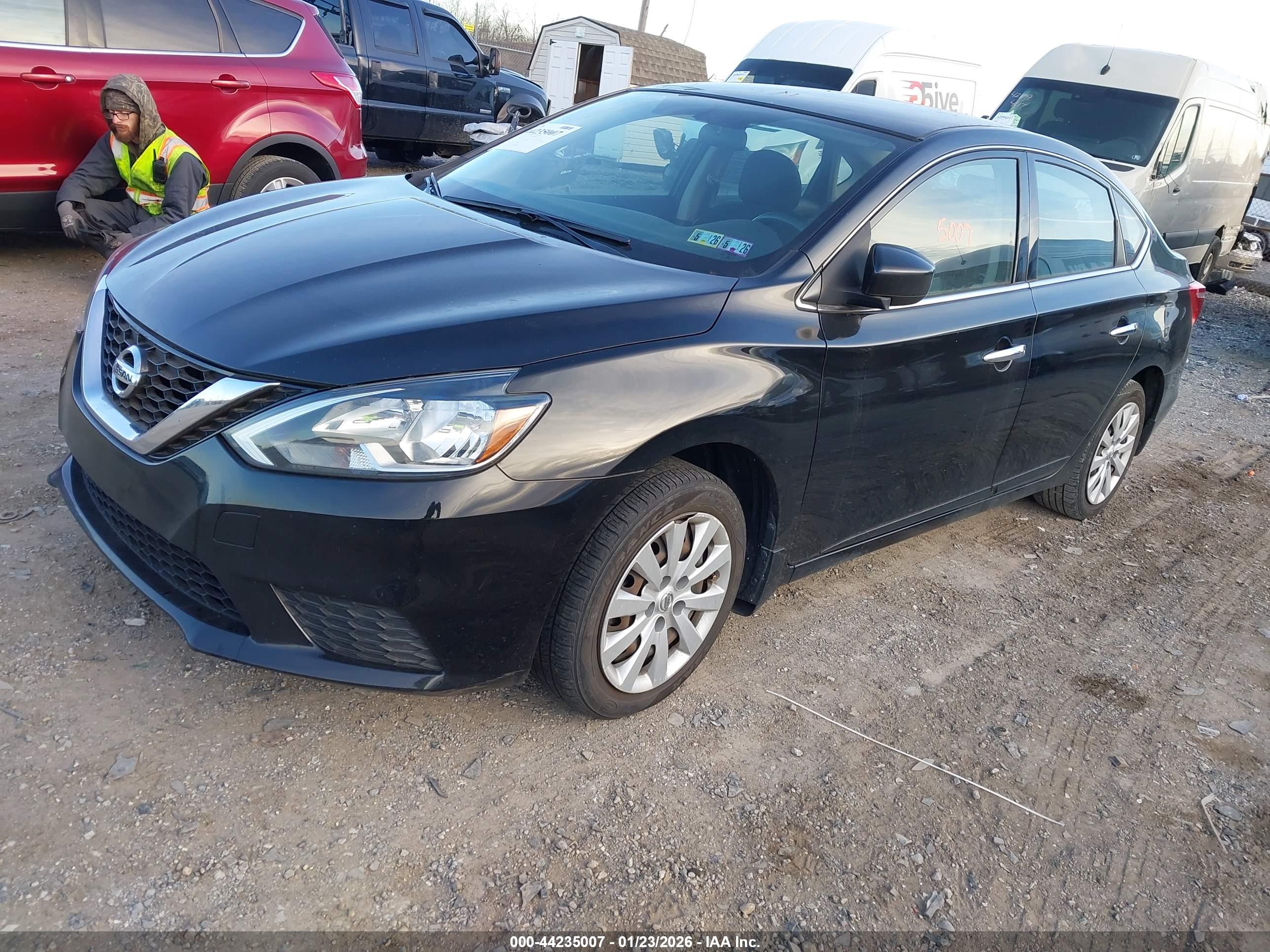 NISSAN SENTRA image 2