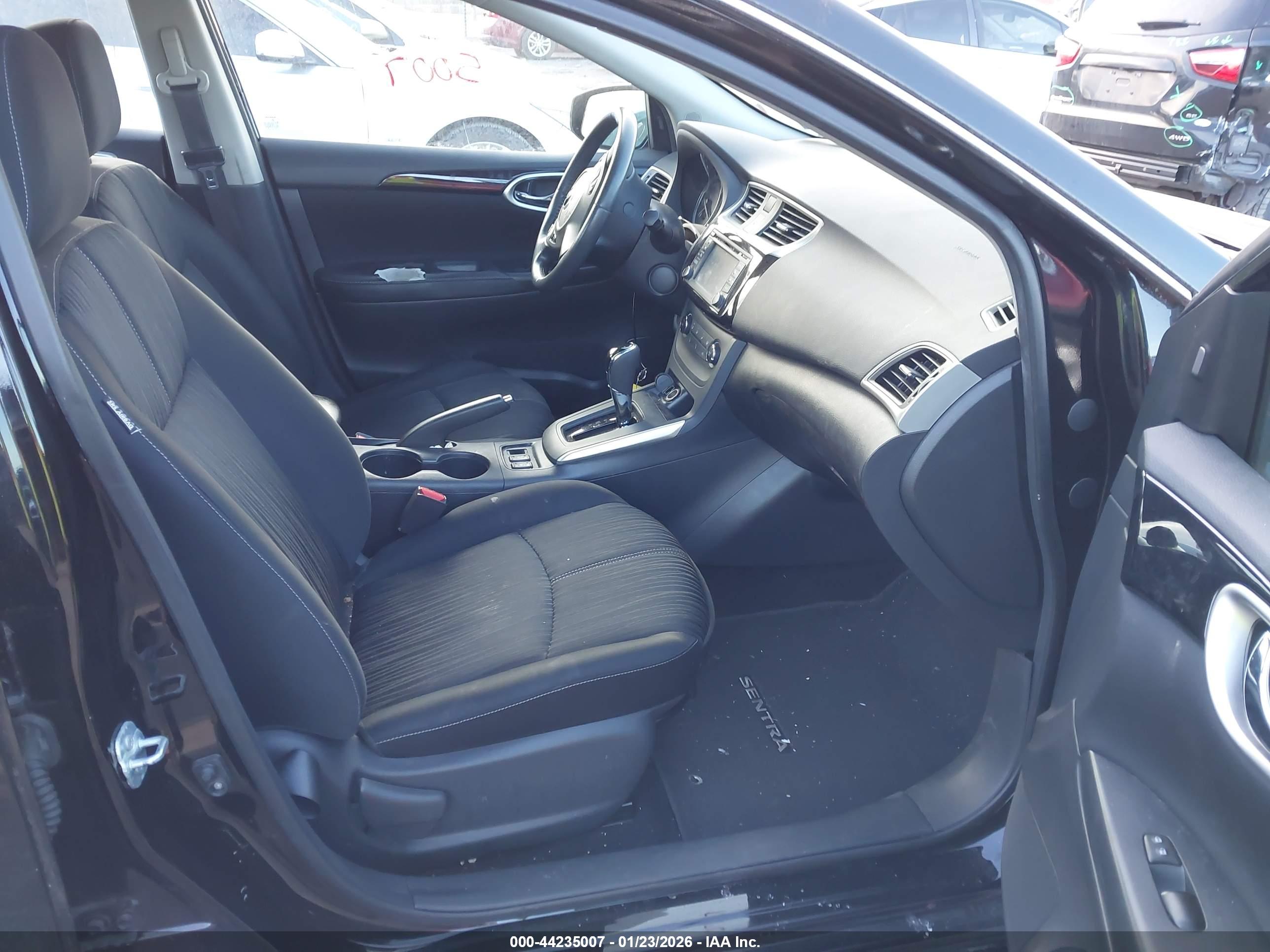 NISSAN SENTRA image 5