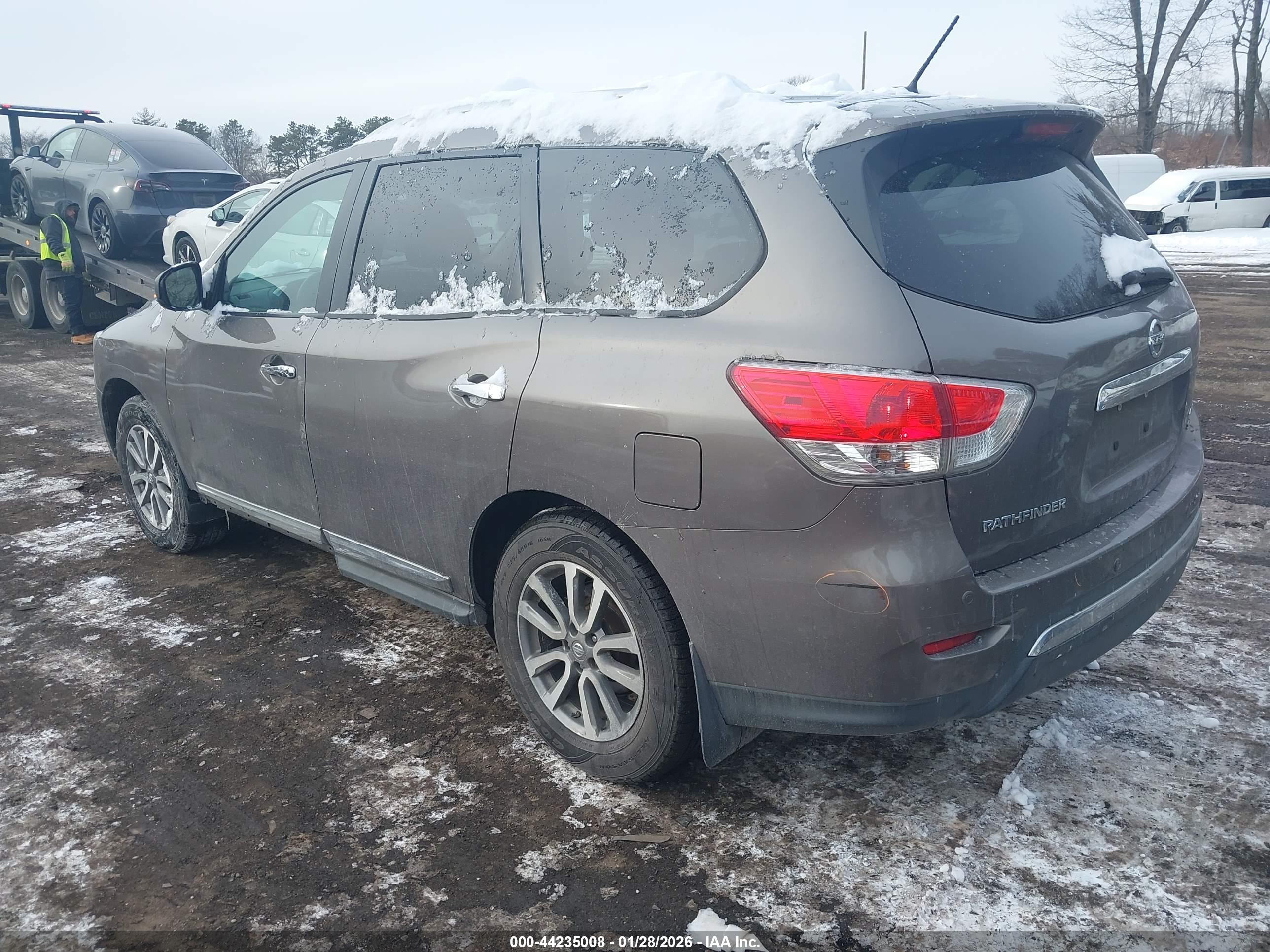 NISSAN PATHFINDER image 3